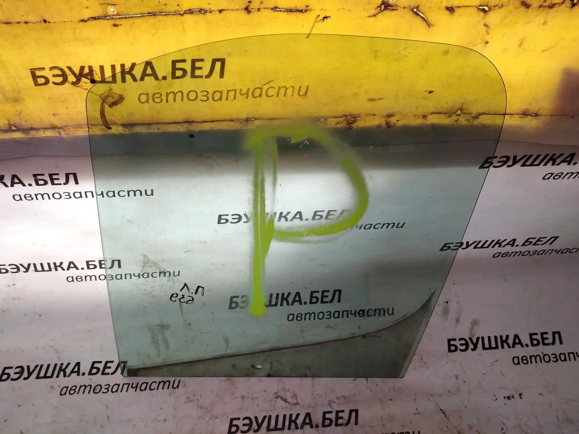 Стекло двери 8200005499