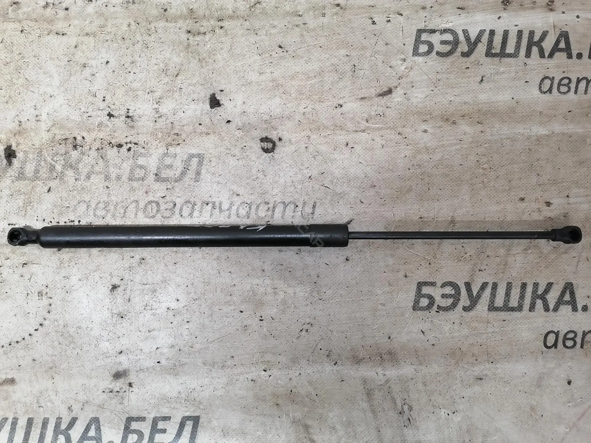 Амортизатор крышки багажника, капота, заднего стекла P964147