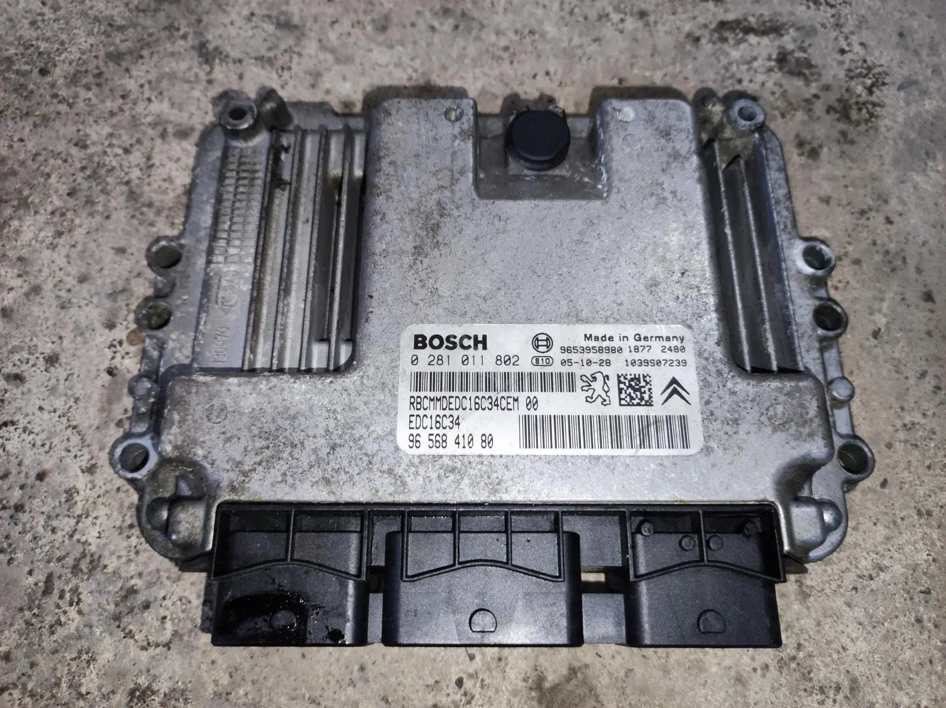 Блок управления двигателем 9656841080, EDC16C34