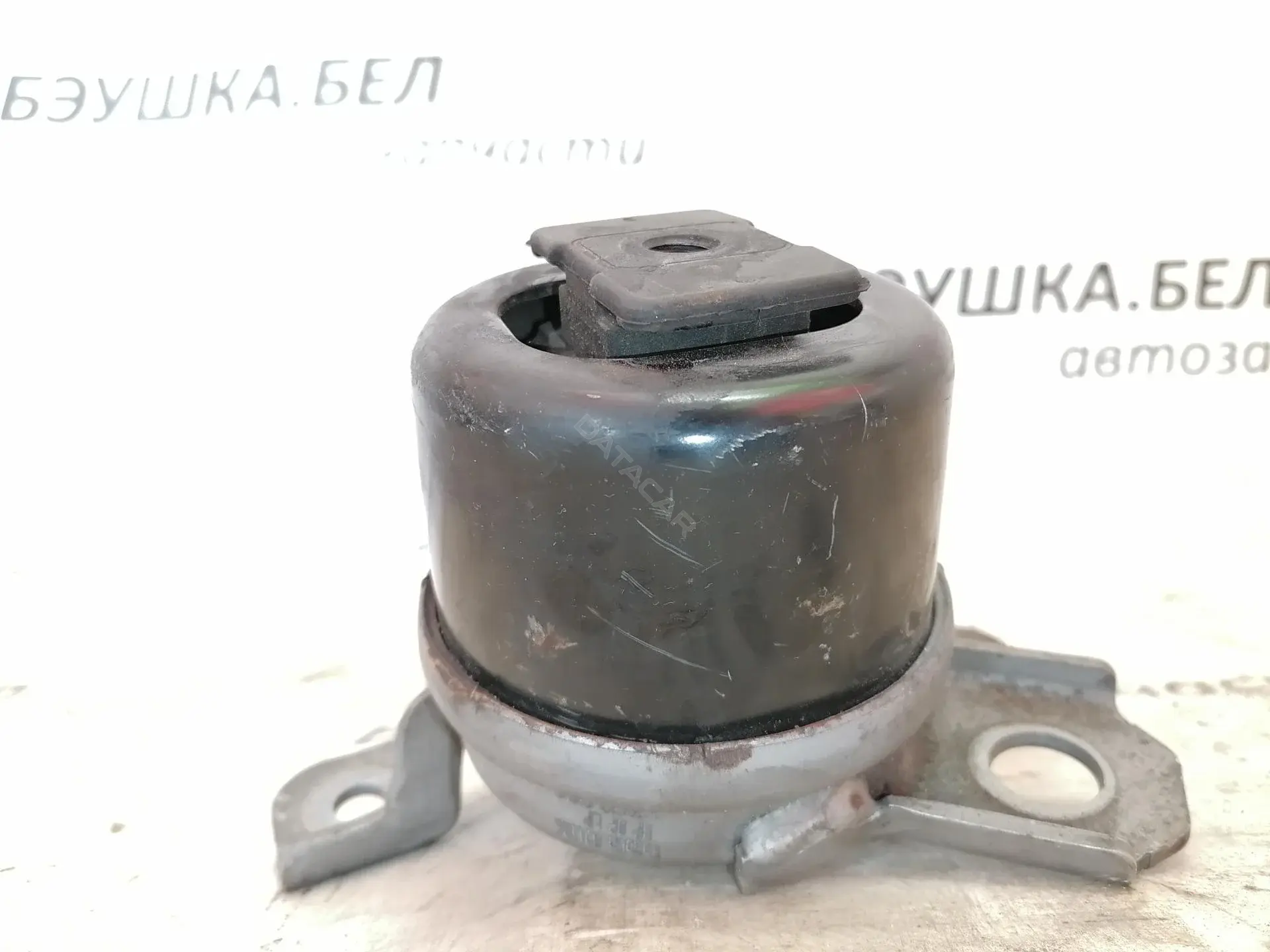 Кронштейн двигателя 30793311