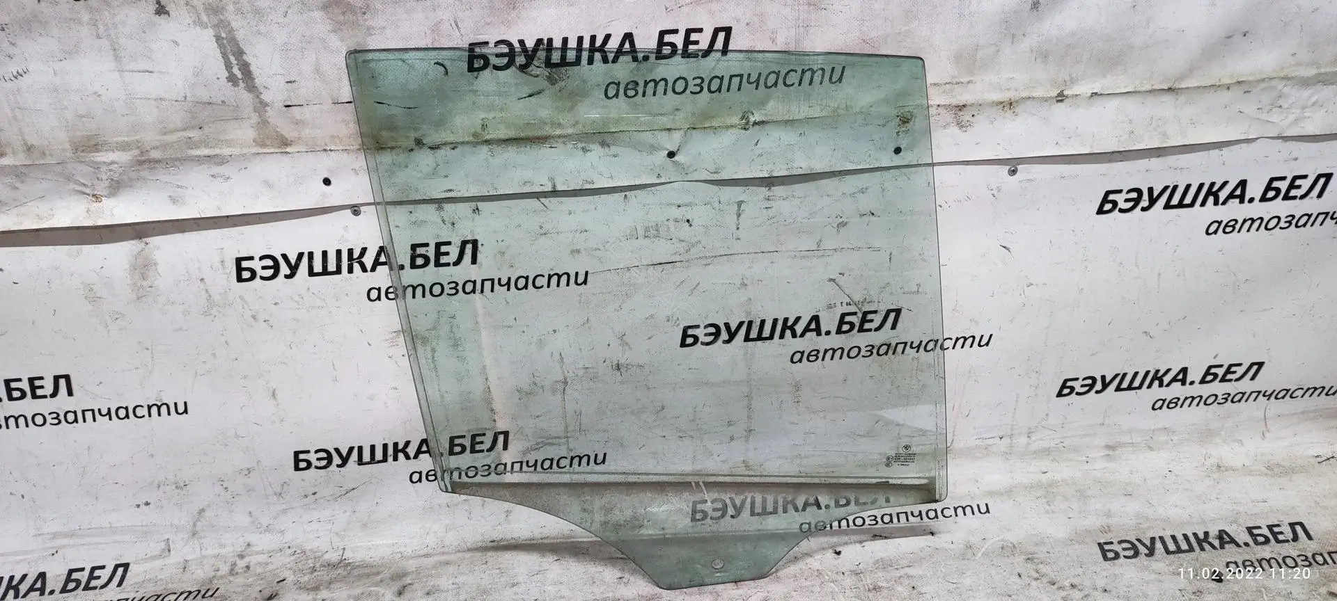 Стекло двери 51333332311