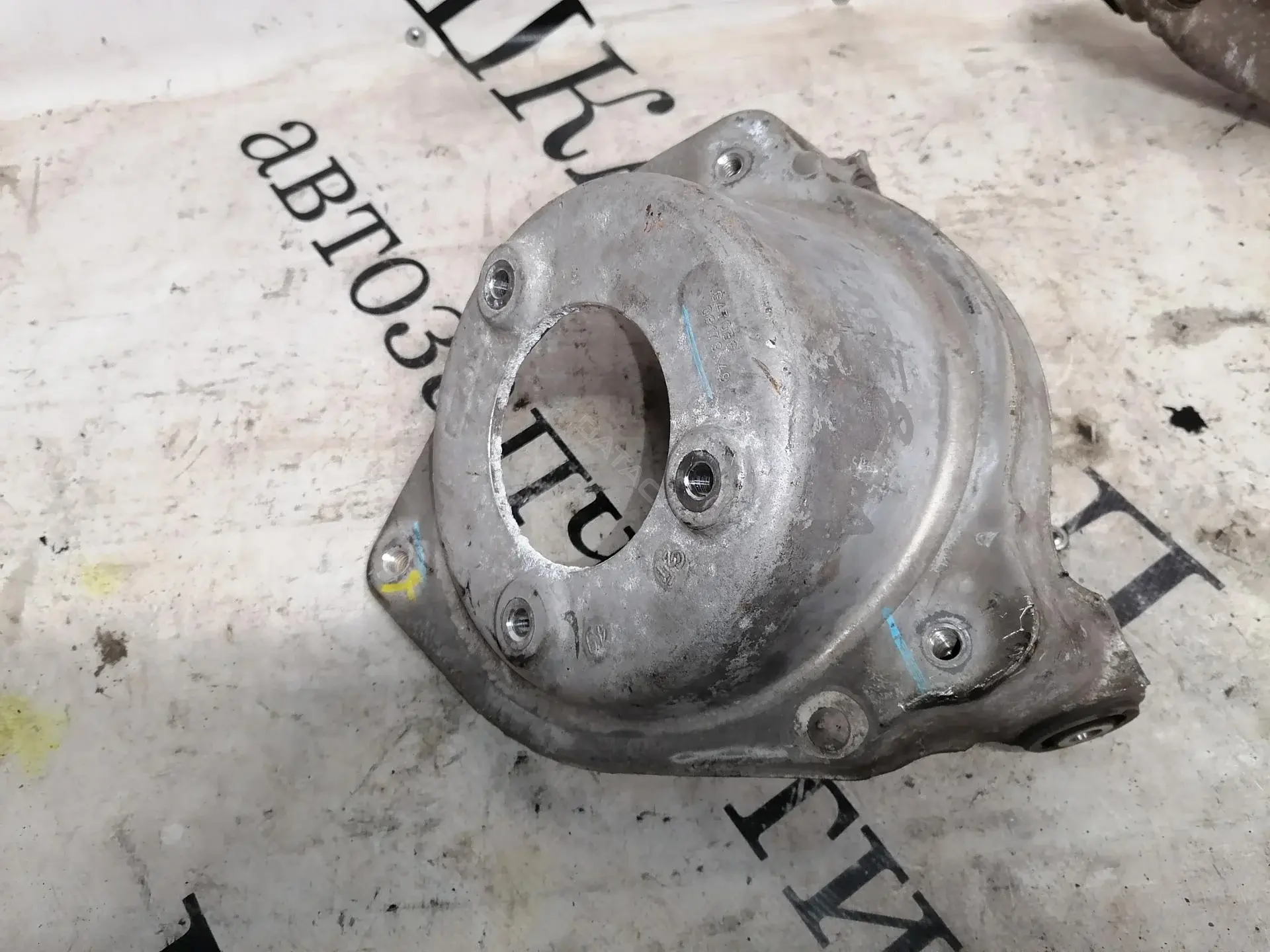 Опора амортизатора P983393