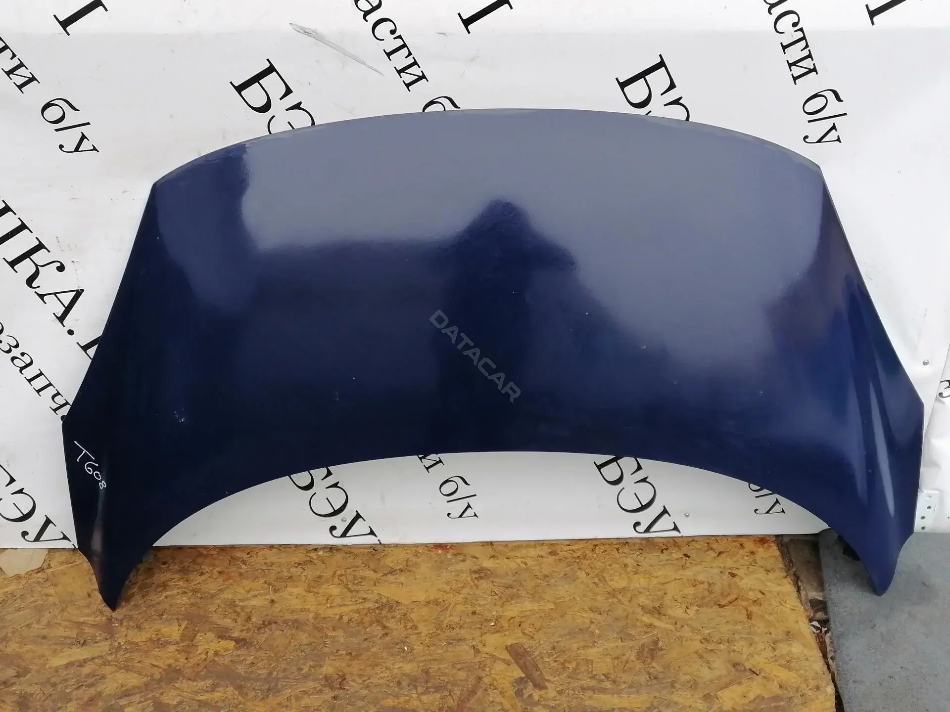 Капот 651008842R