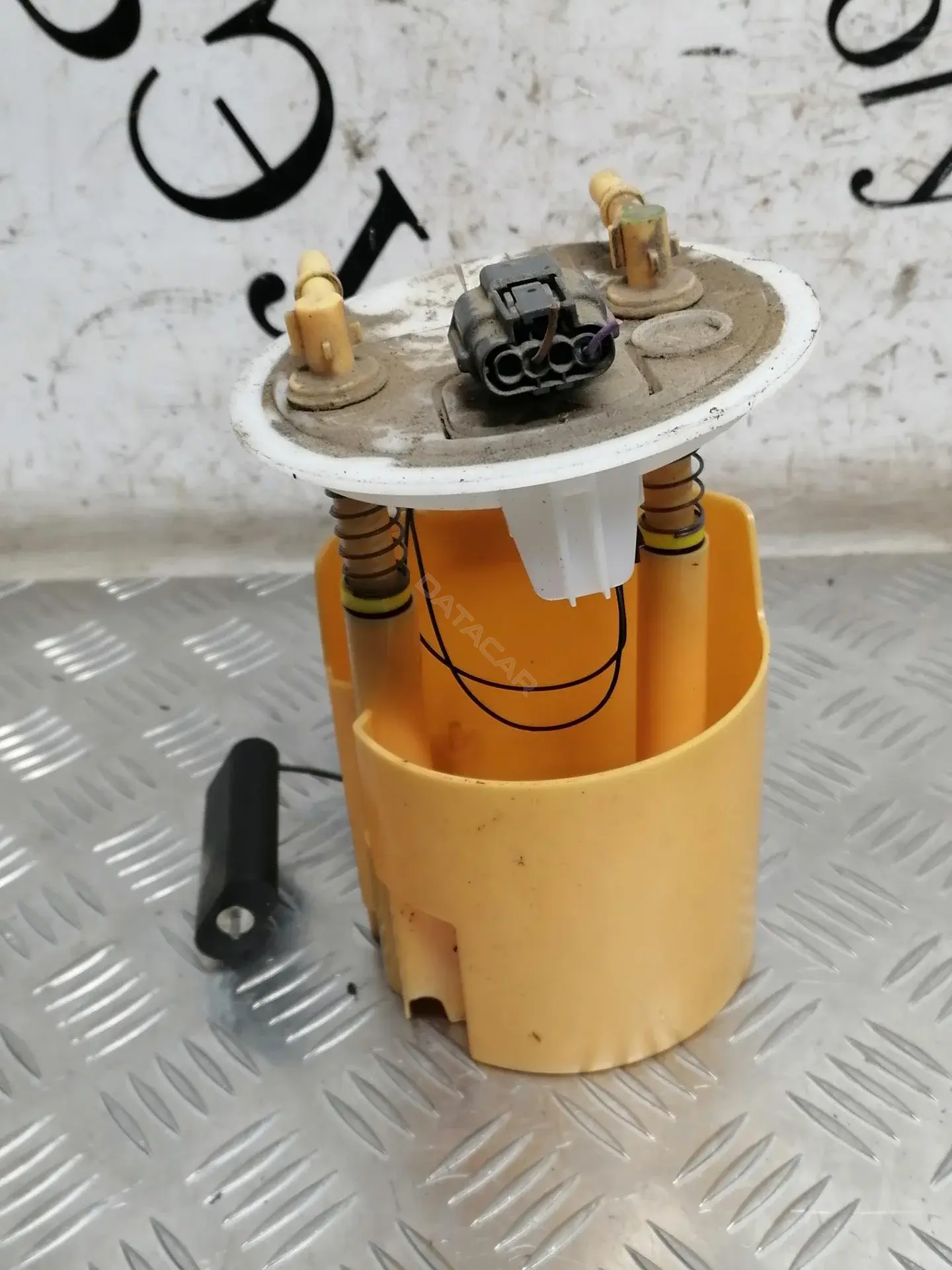 Датчик уровня топлива 8200397677