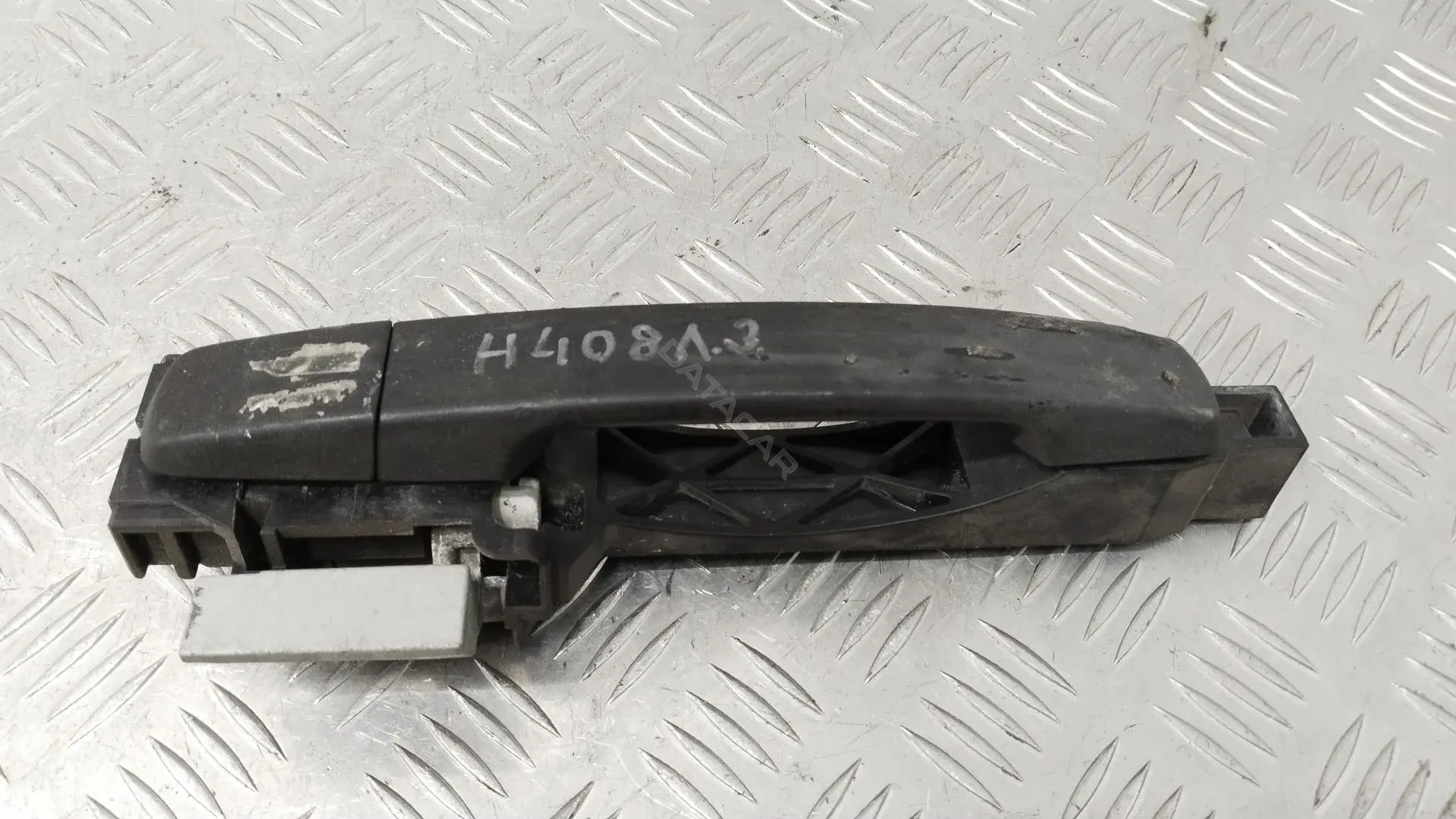 Ручка двери 80611EB300