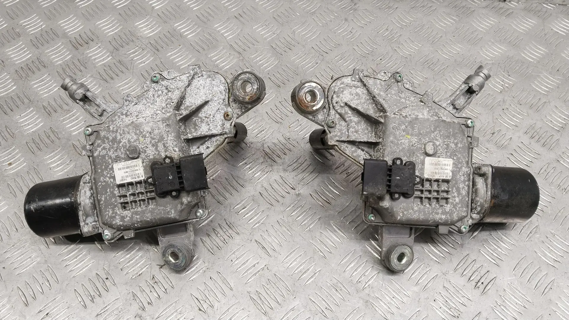 Мотор стеклоочистителя 53042446