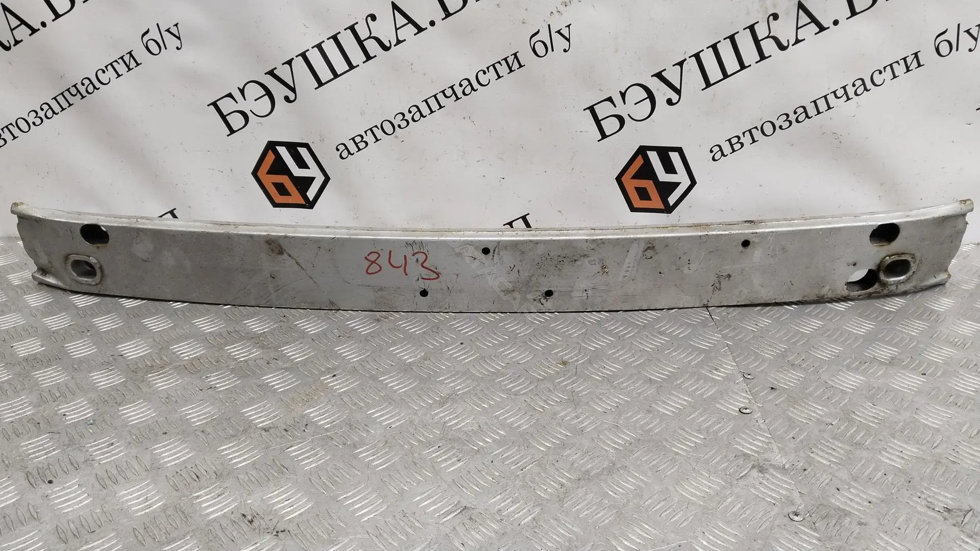 Усилитель бампера P1087410
