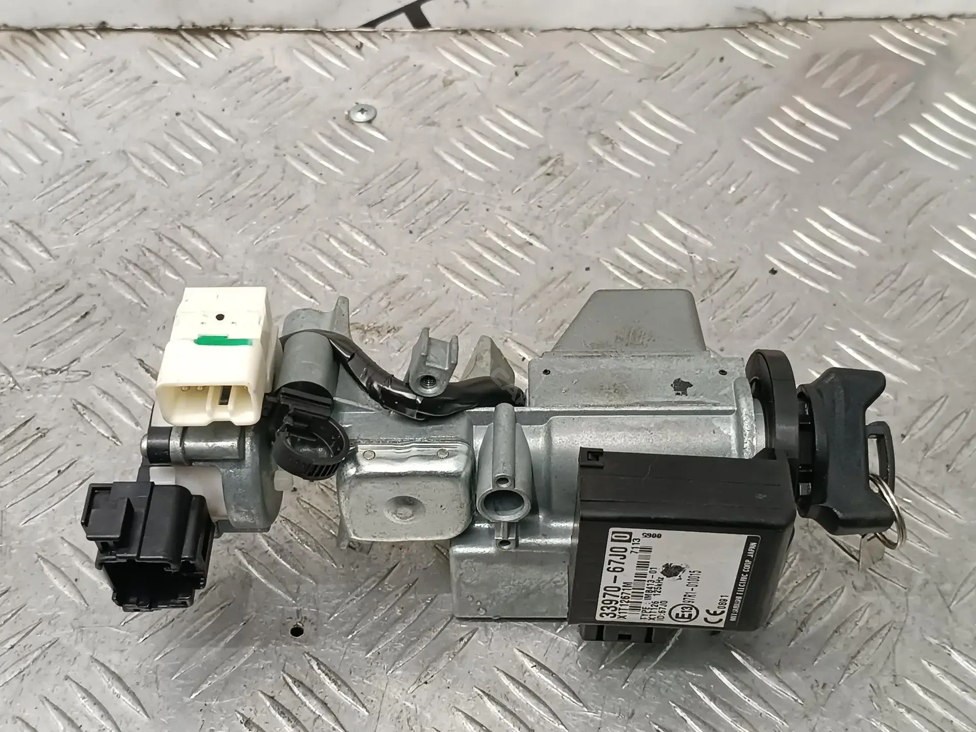 Замок зажигания 3397067J0