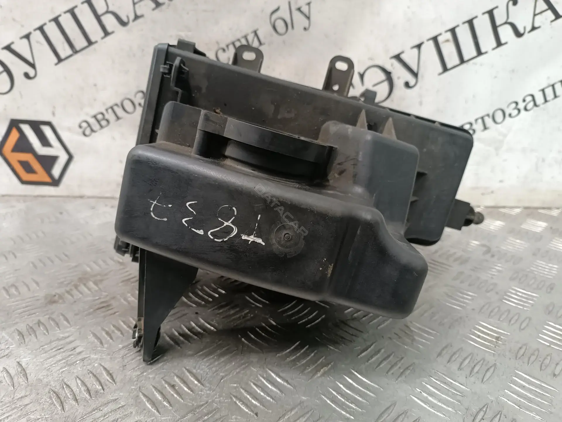 Корпус воздушного фильтра 16500JD50A, 16500JD50E