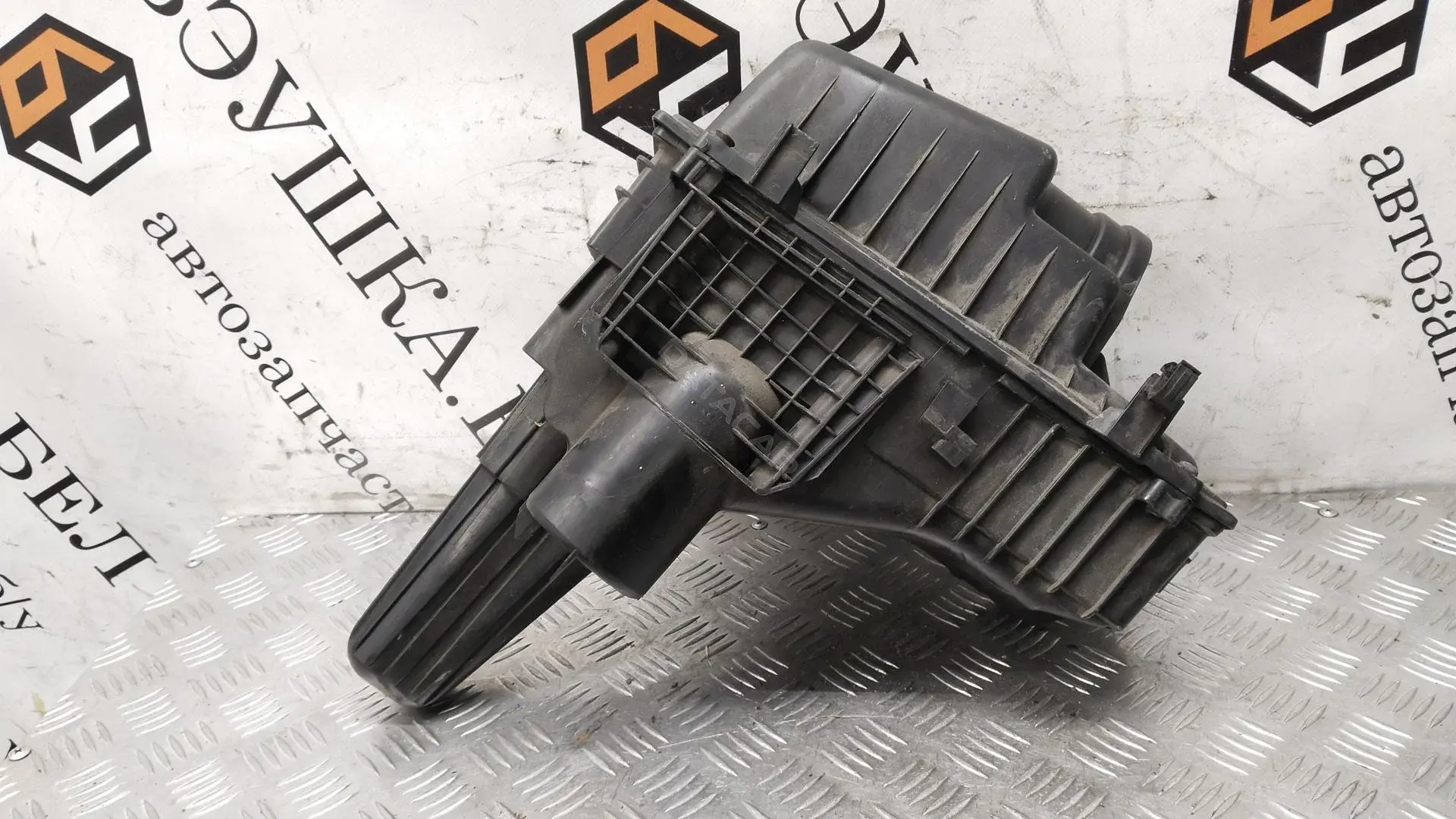 Корпус воздушного фильтра 1427G9