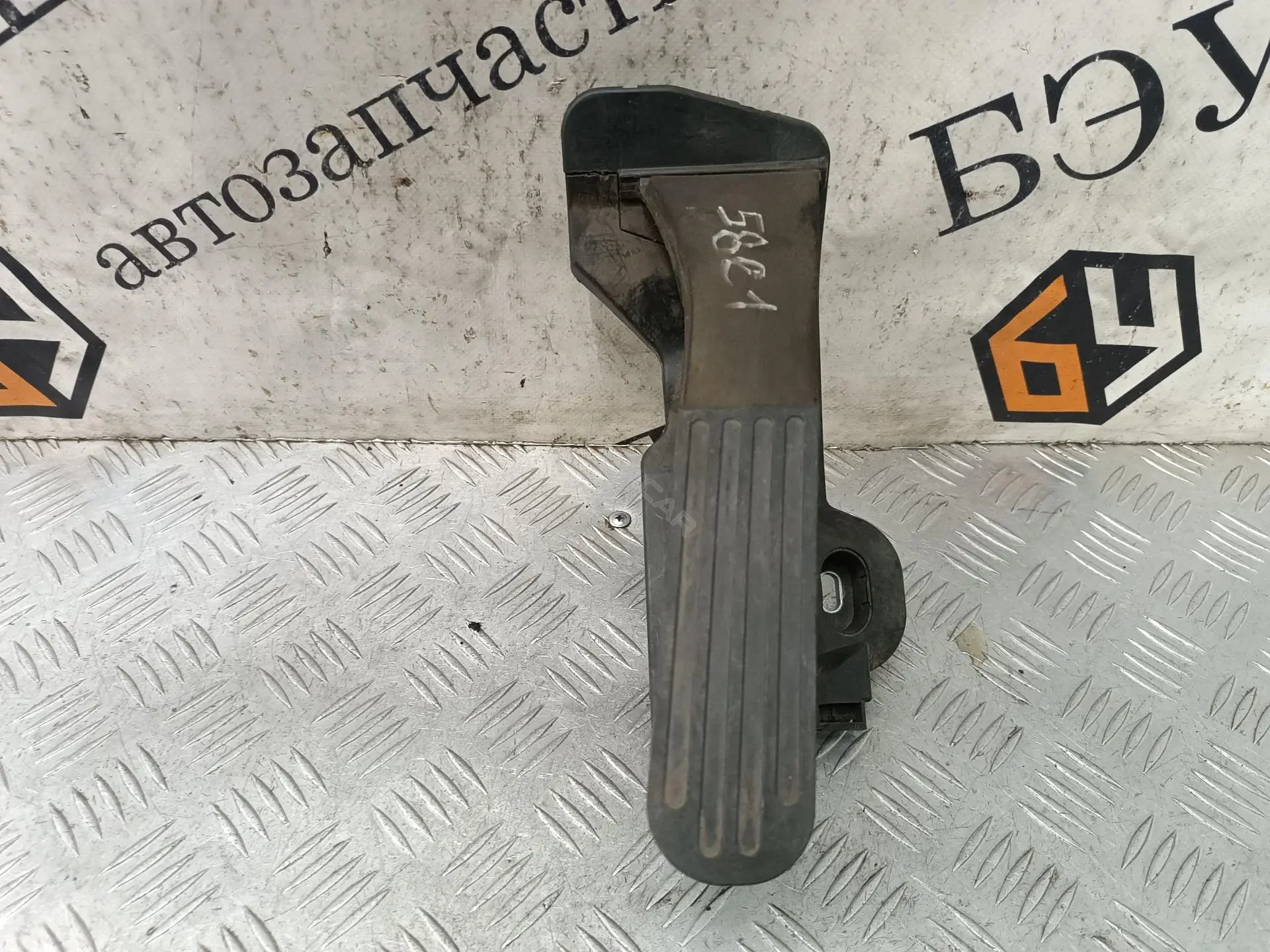 Педаль газа 1K2723503RJ
