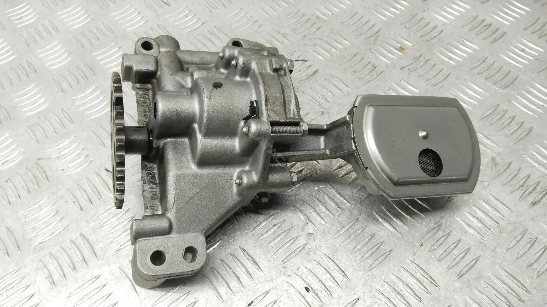 Масляный насос 1001C5
