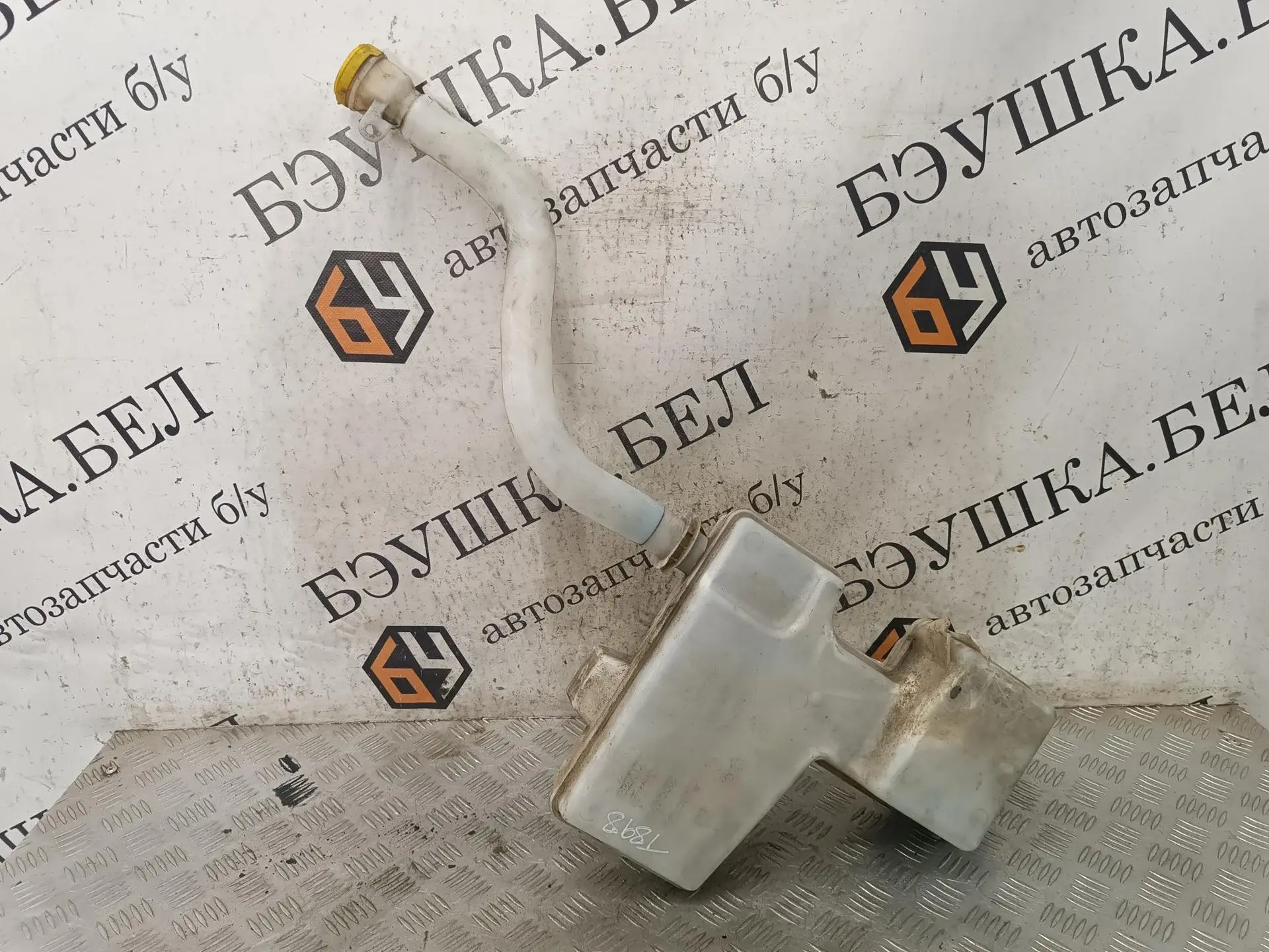 Бачок омывателя 8200506738