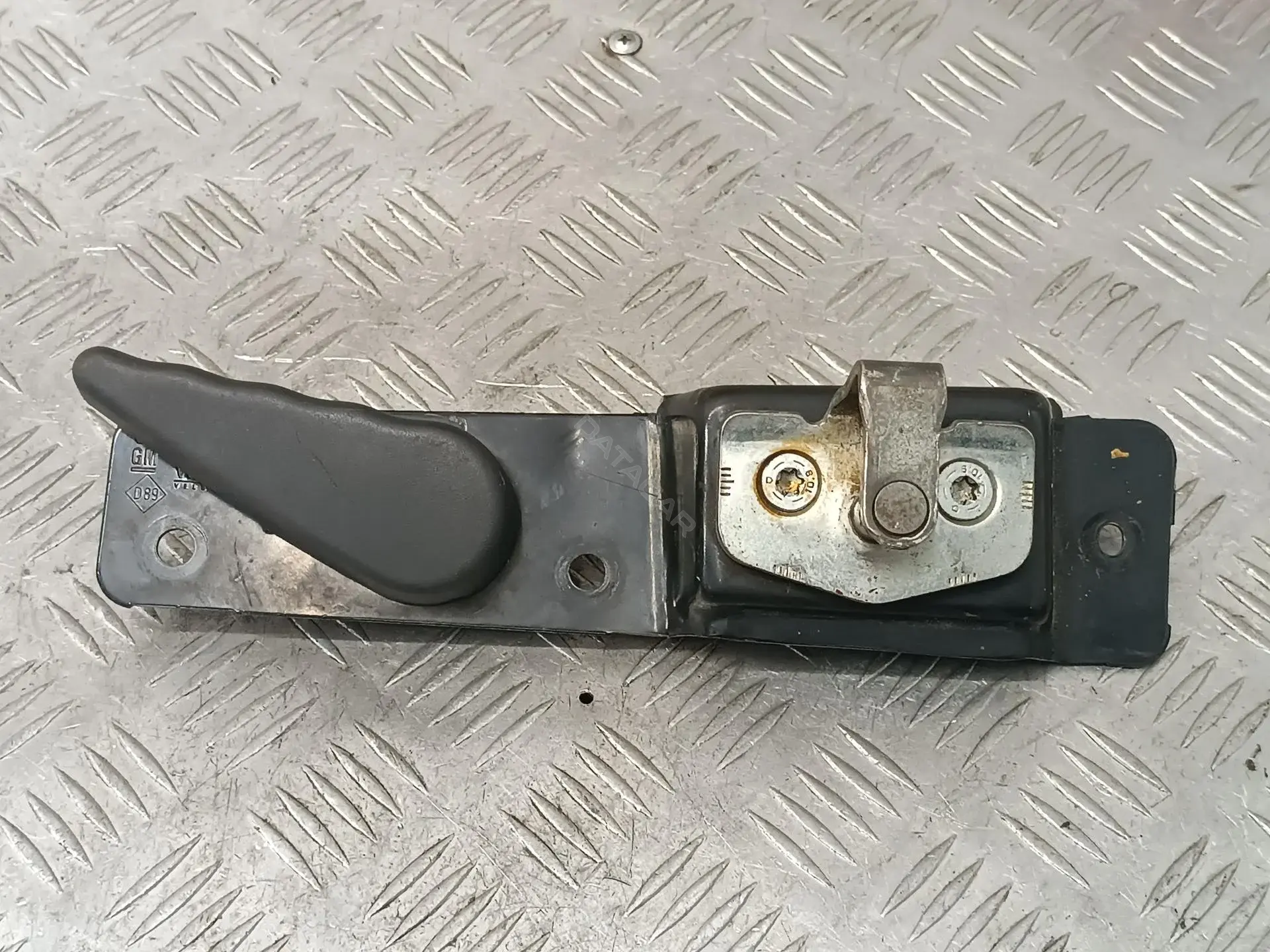Ручка двери 99091300