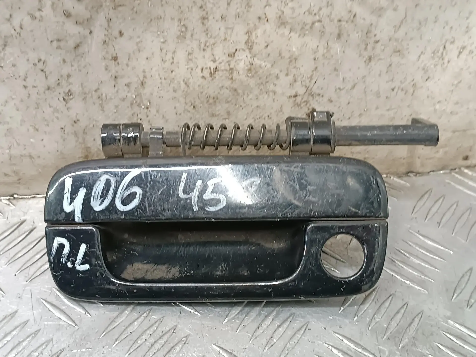Ручка двери 9621858877