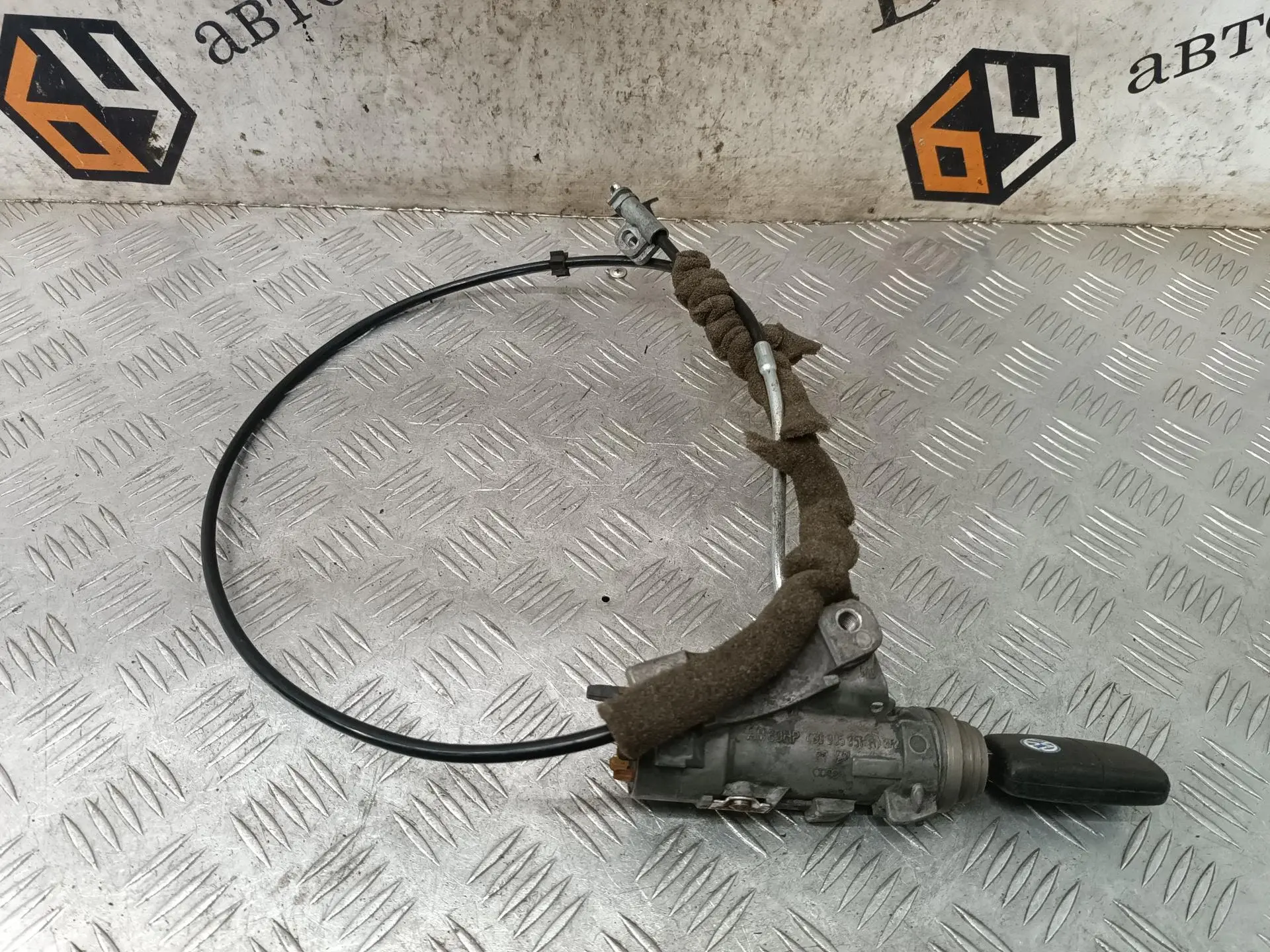 Замок зажигания 4B0905851P, 99051790801, ESTVW012