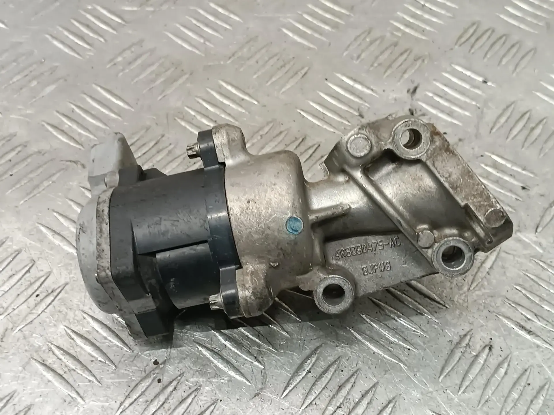 Клапан ЕГР 4R8Q90475A
