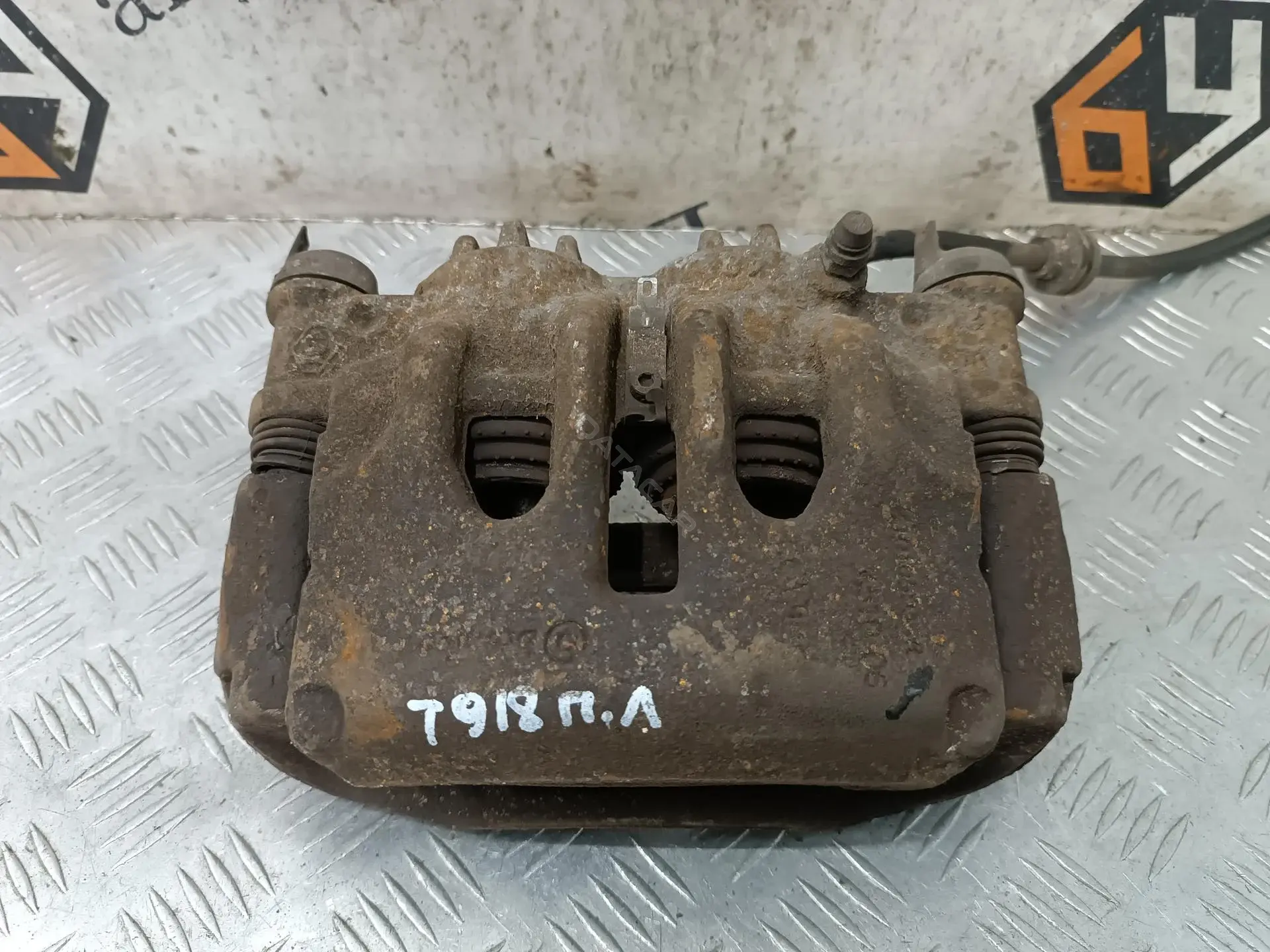 Суппорт тормозной 183261, 410119220R, 6261509