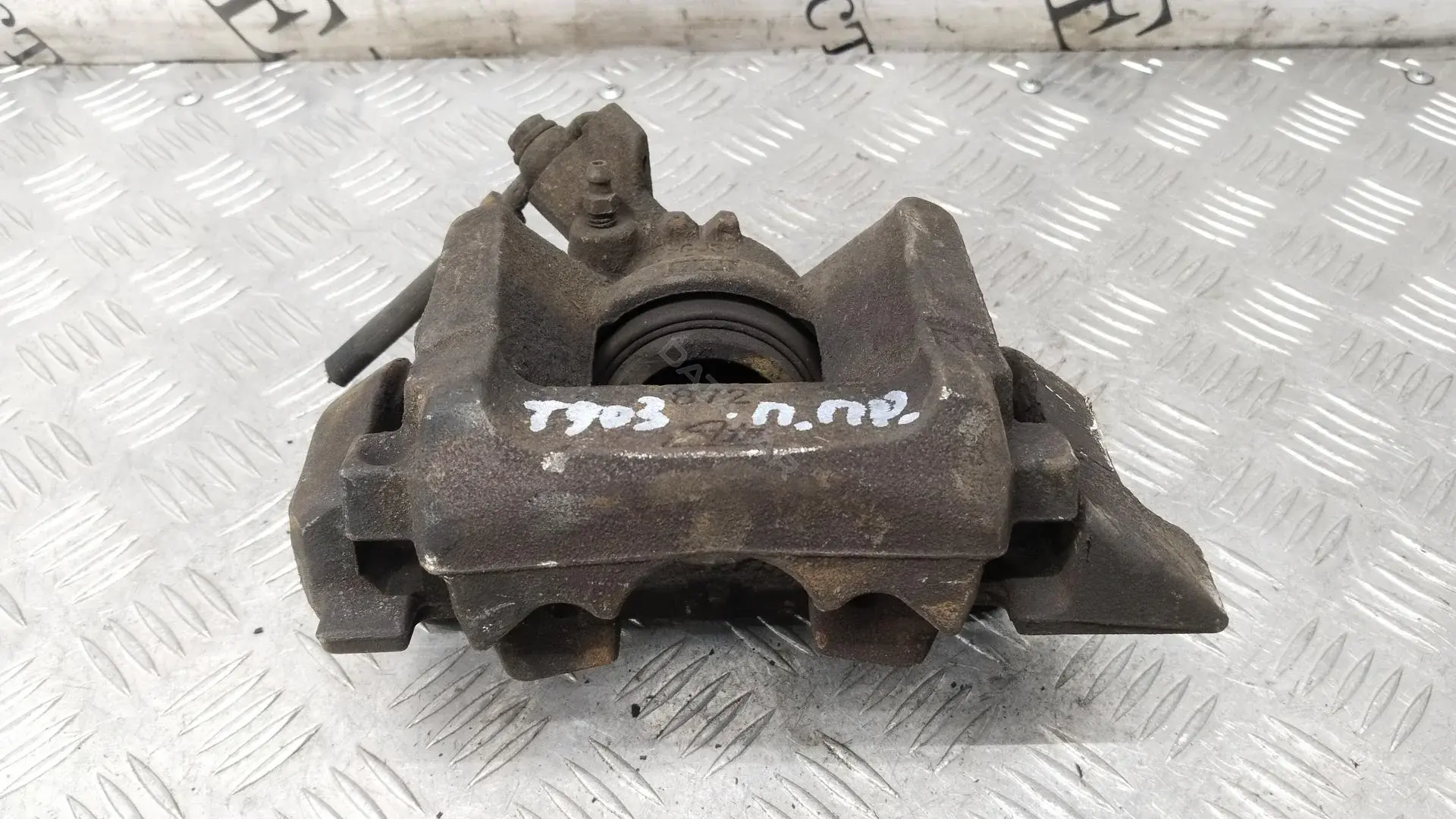 Суппорт тормозной 4401R5