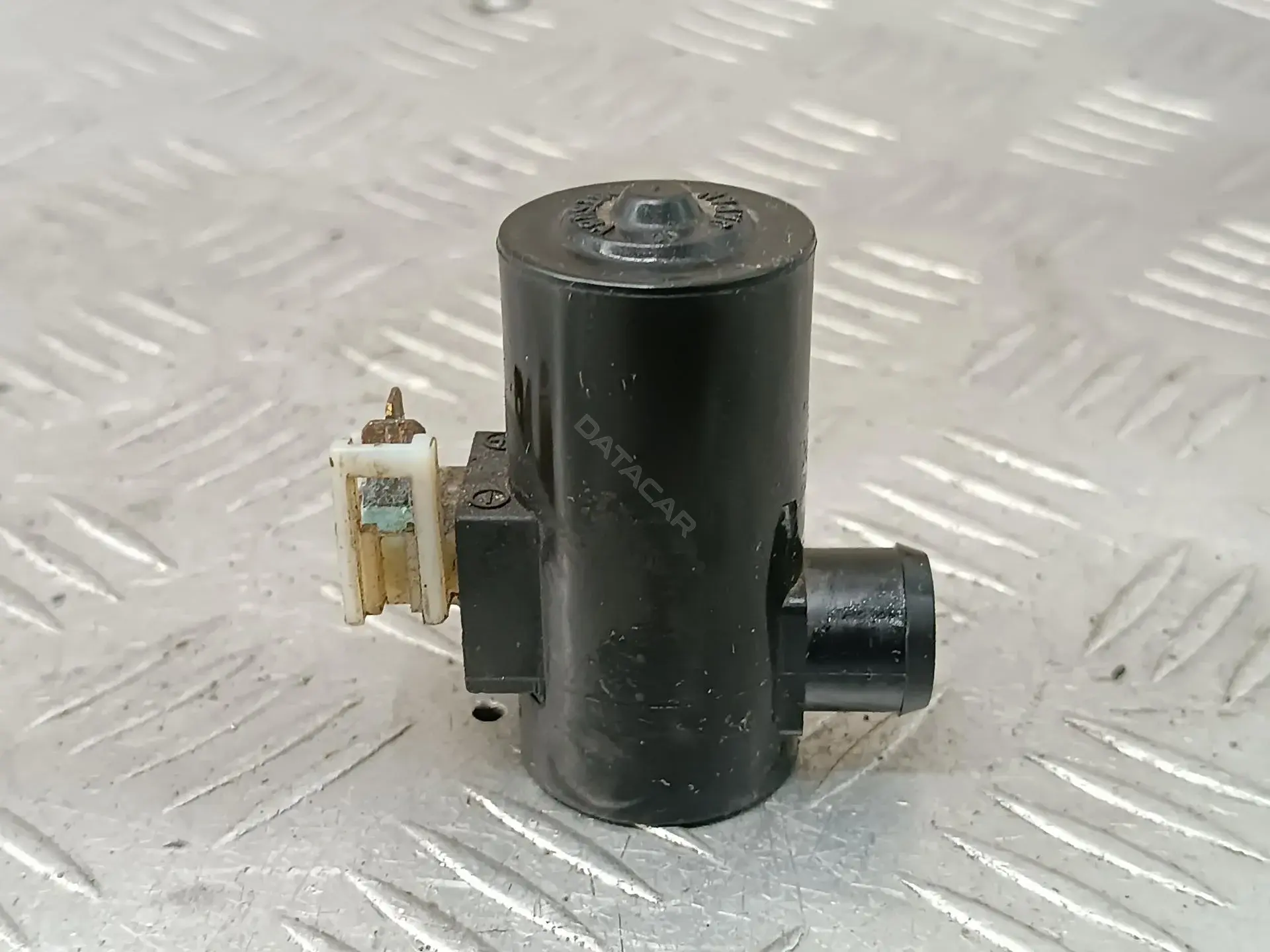 Насос омывателя MR339063