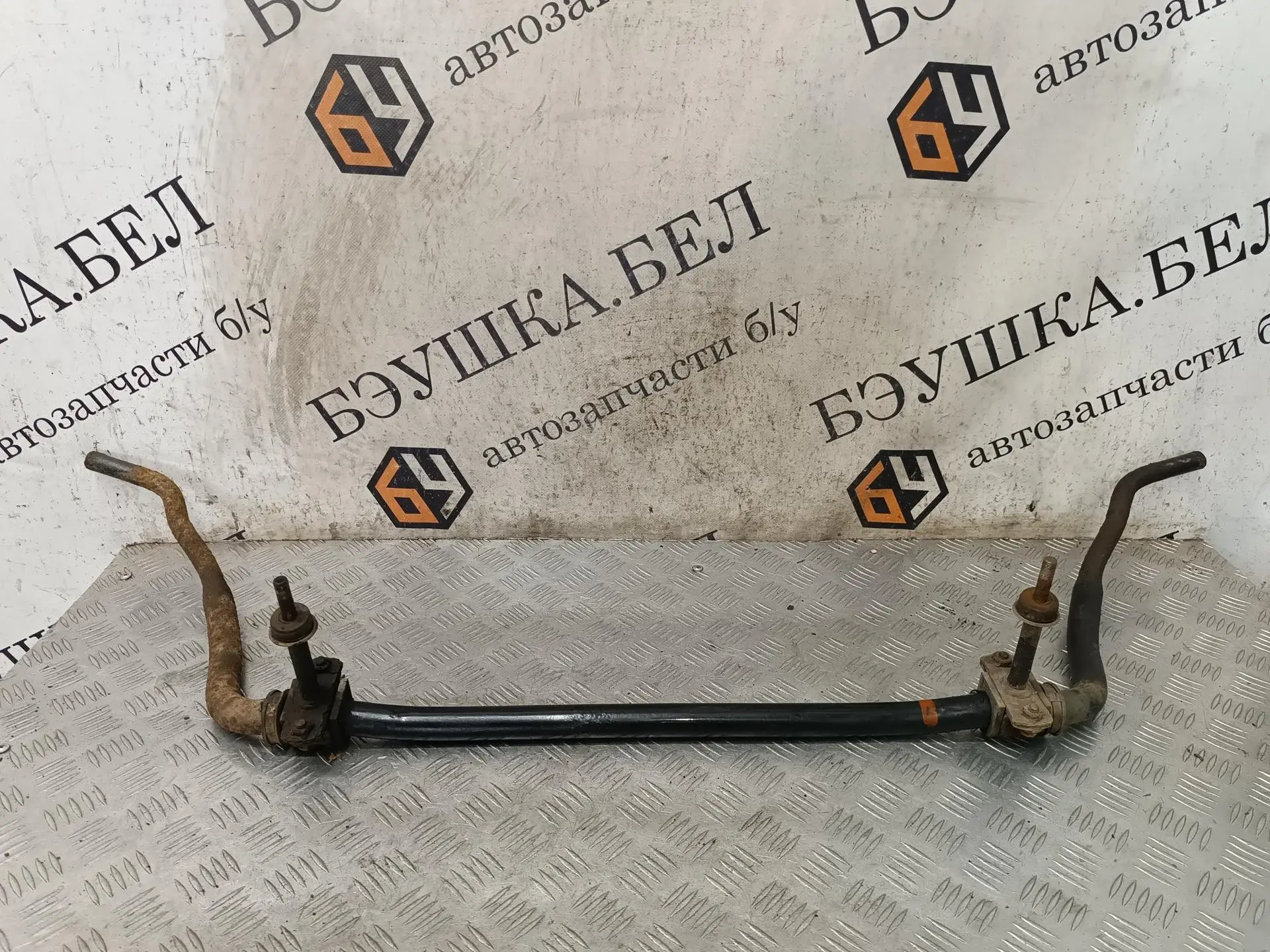 Стабилизатор подвески MR992307