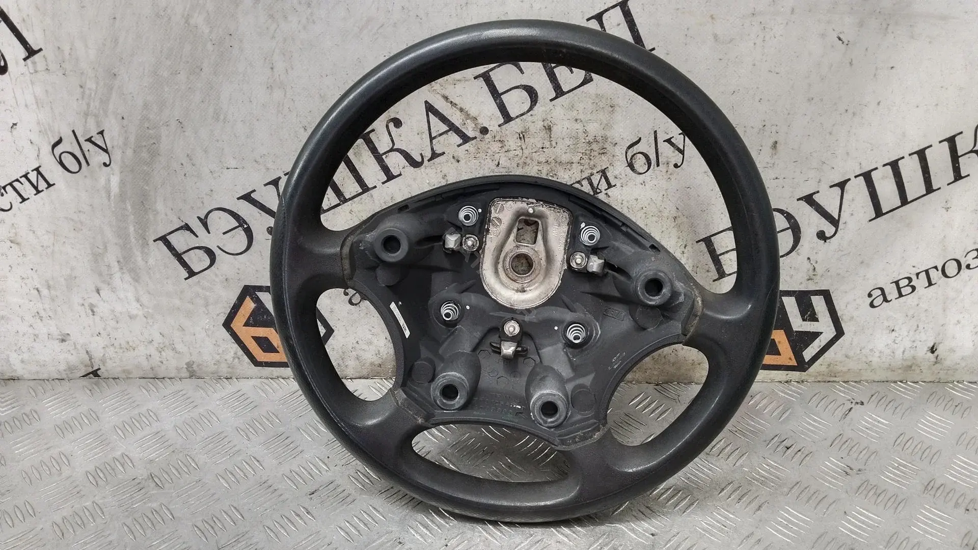 Руль P2726698