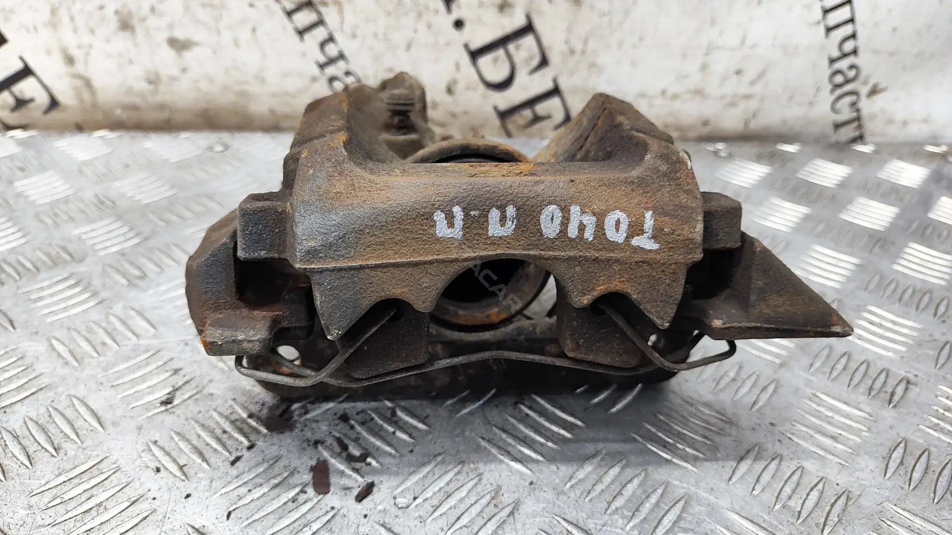 Суппорт тормозной 4401R5