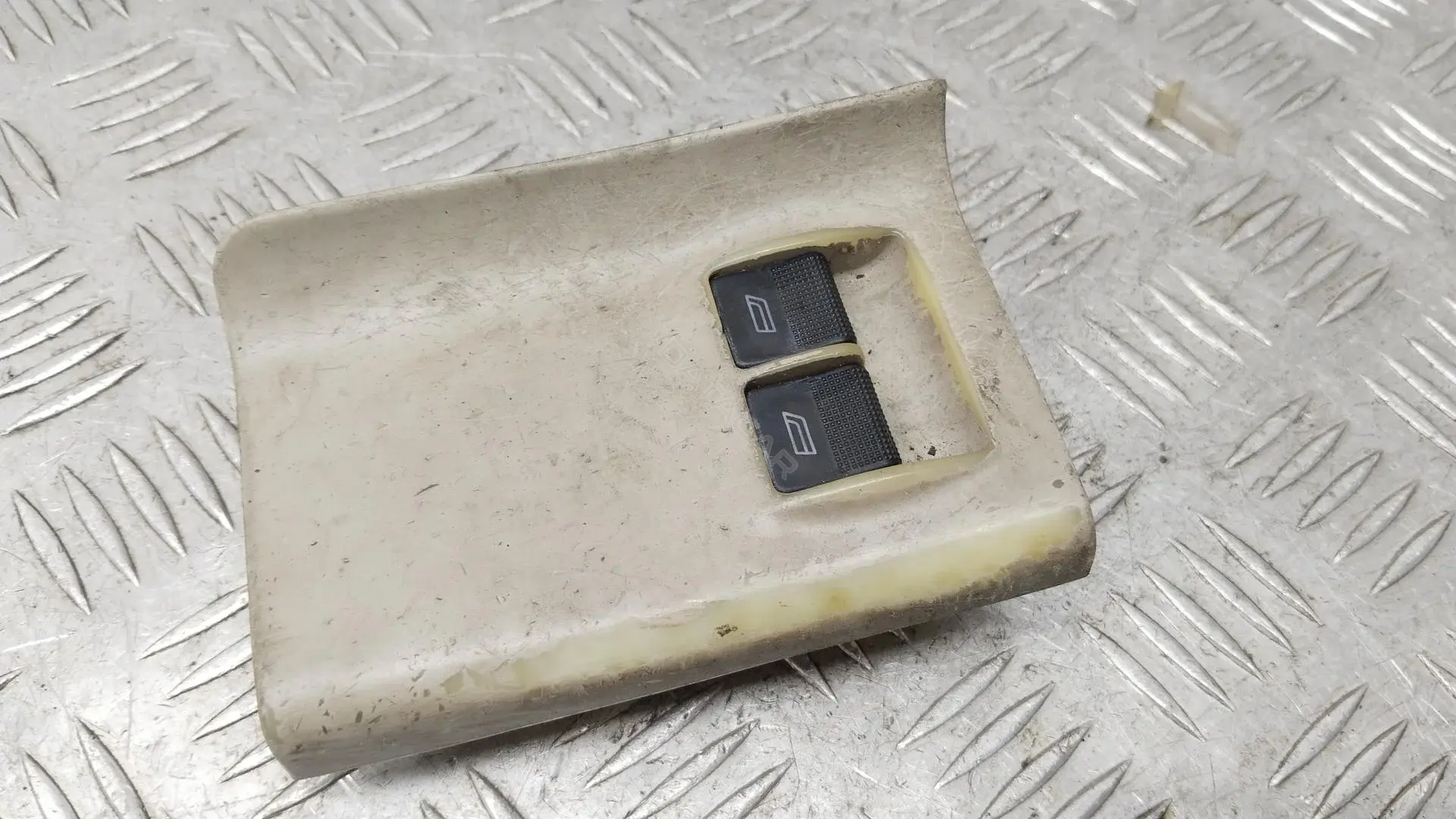 Блок управления стеклоподъемниками 4D0959855