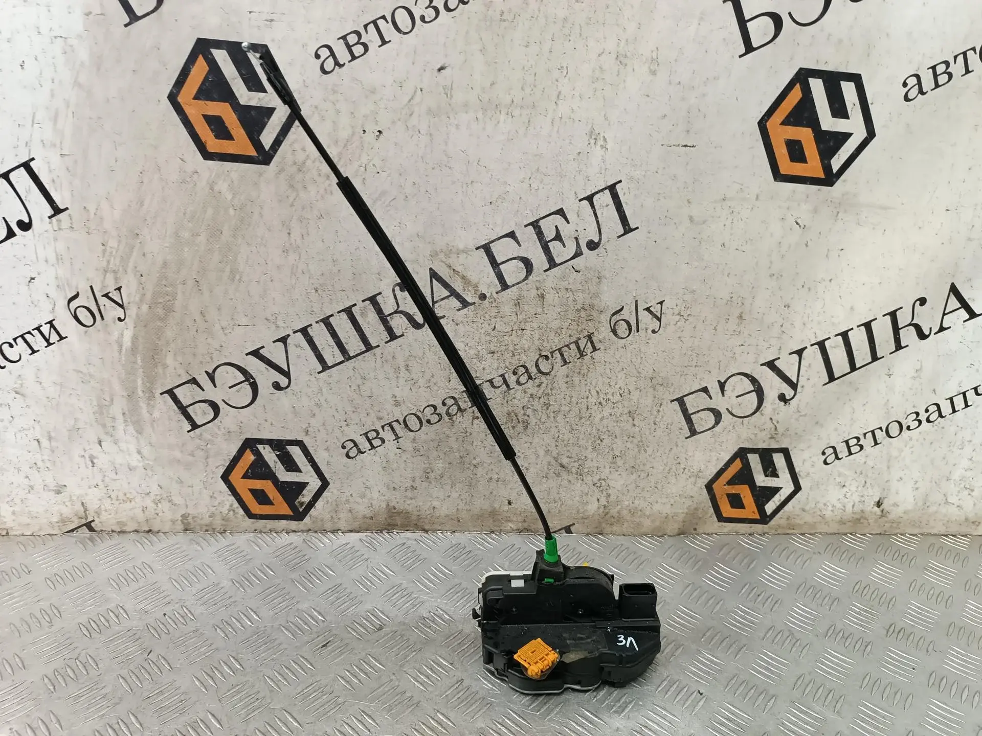 Замок двери 13503787, 13579555, 23235