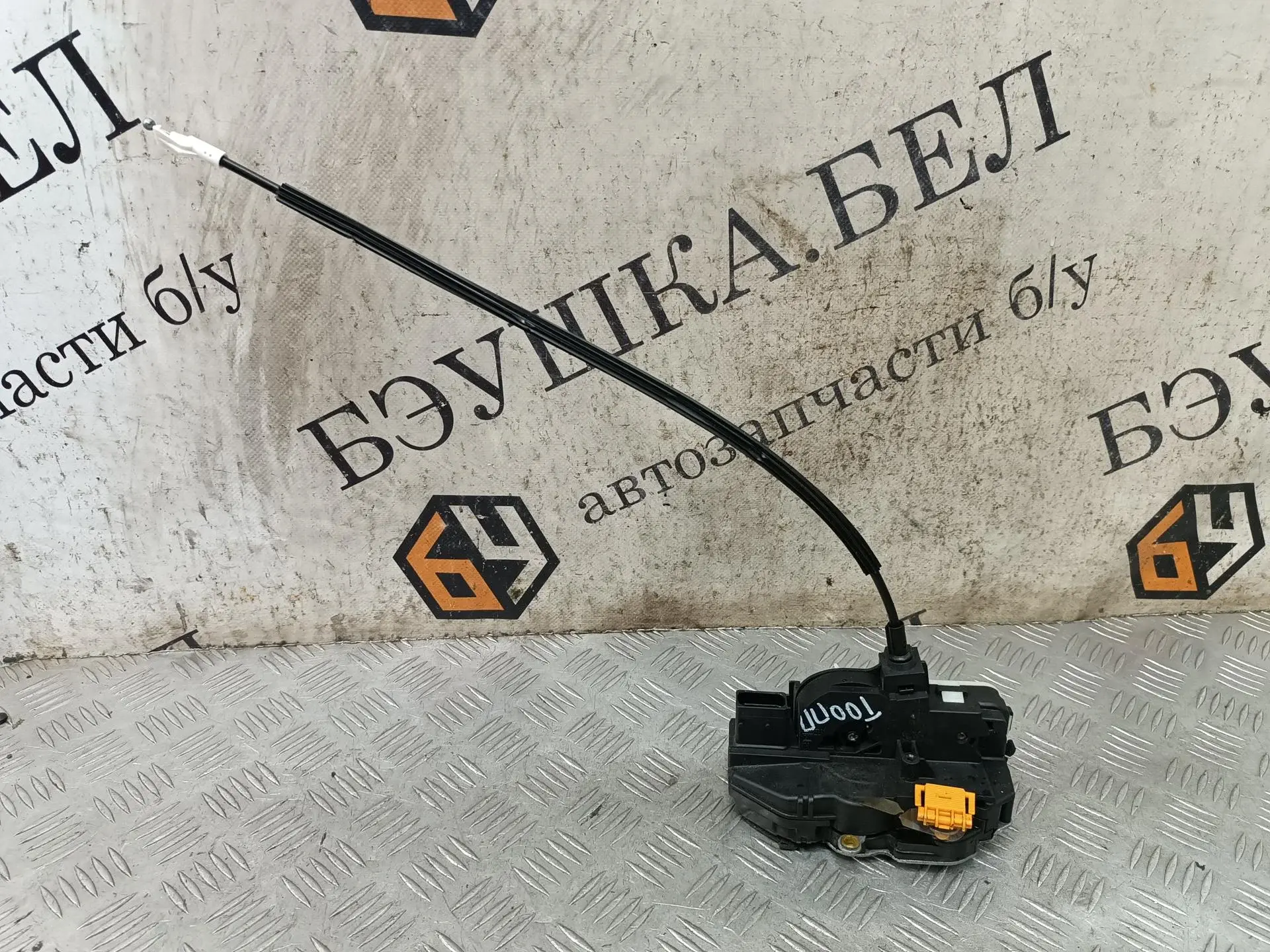 Замок двери 0133740, 13503180, 13503788