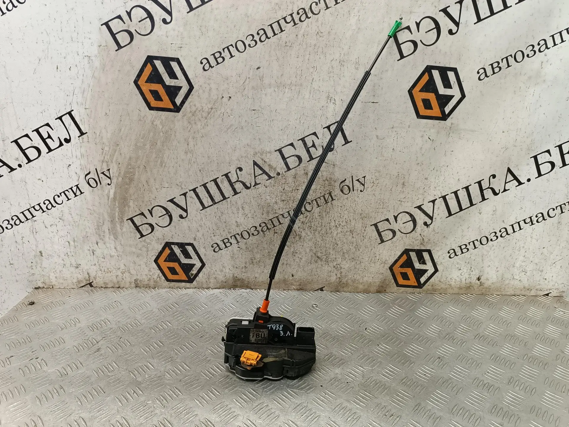 Замок двери 13503787, 13579555, 23235
