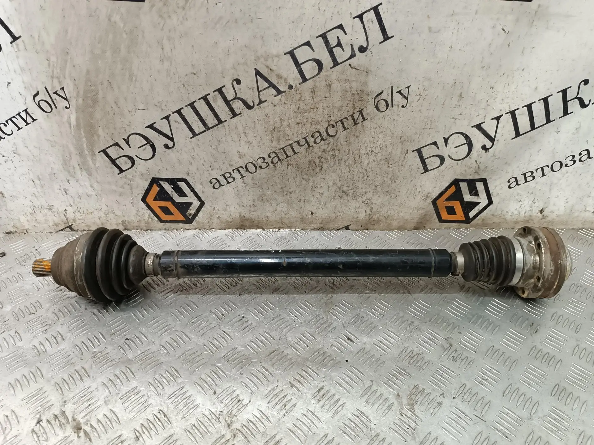 Приводной вал / Полуось 1K0407272QT