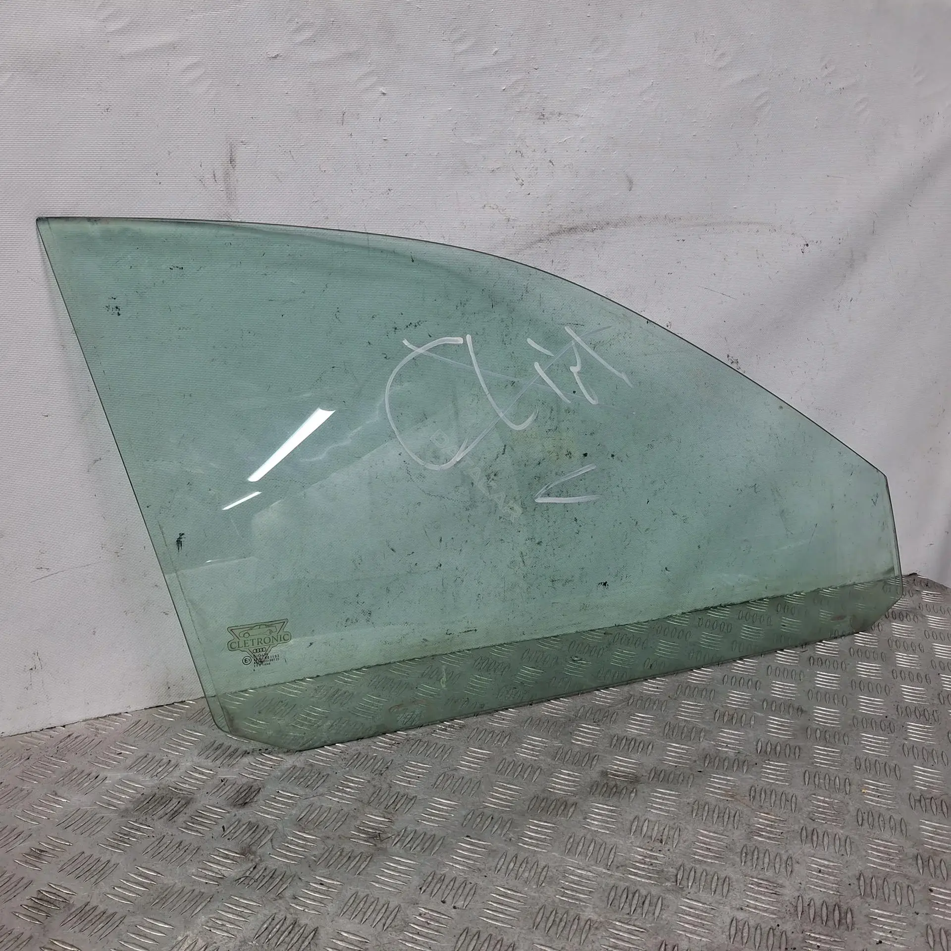 Стекло двери 22654HG, 410005027, 8462642
