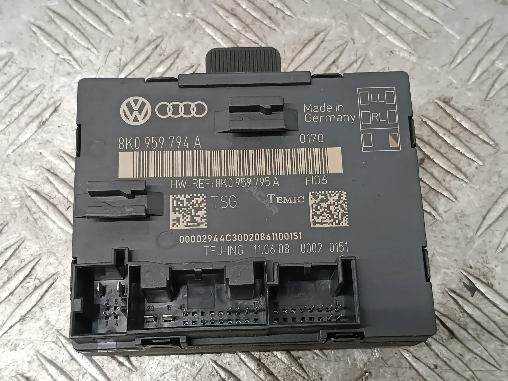 Блок управления двери 8K0959794A