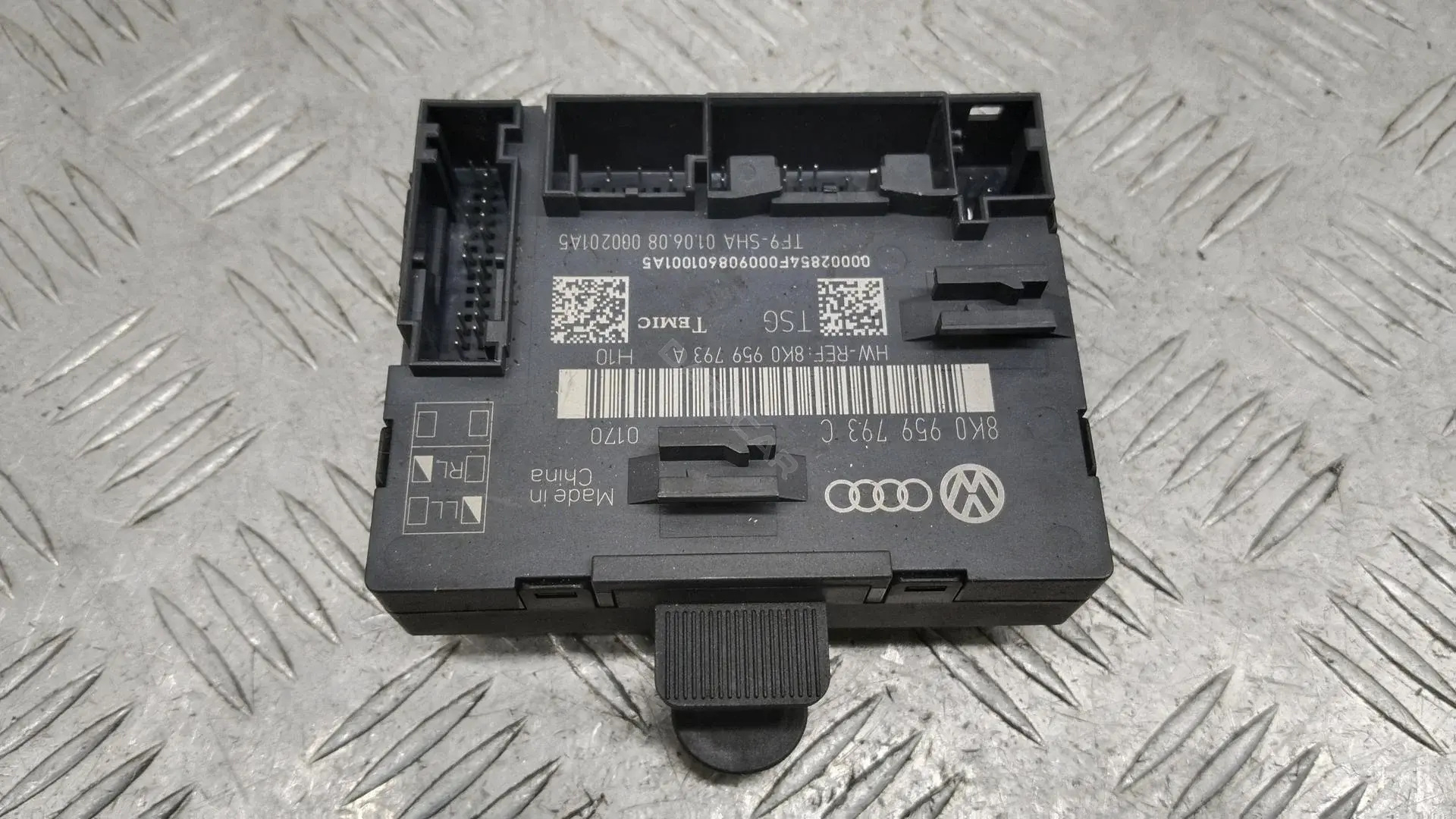 Блок управления двери 8K0959793C