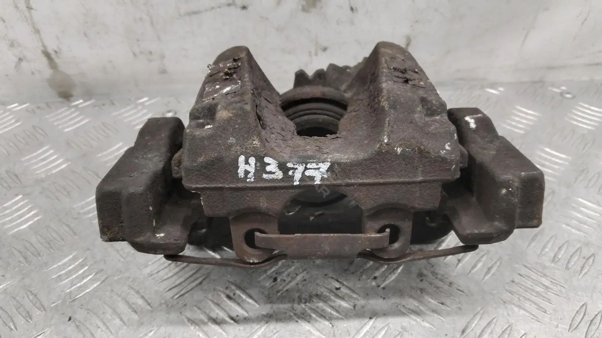 Суппорт тормозной 4400T4, BA3883
