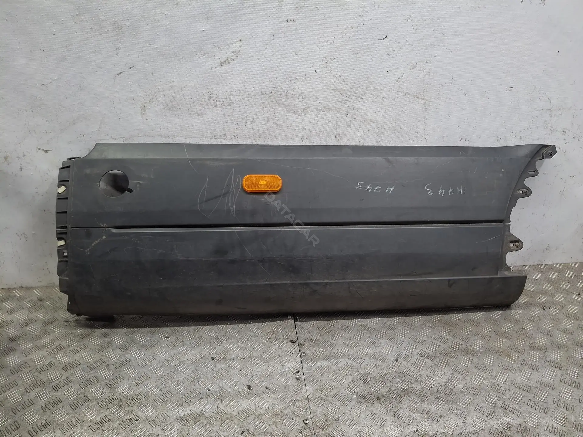 Накладка бампера BK3117926E