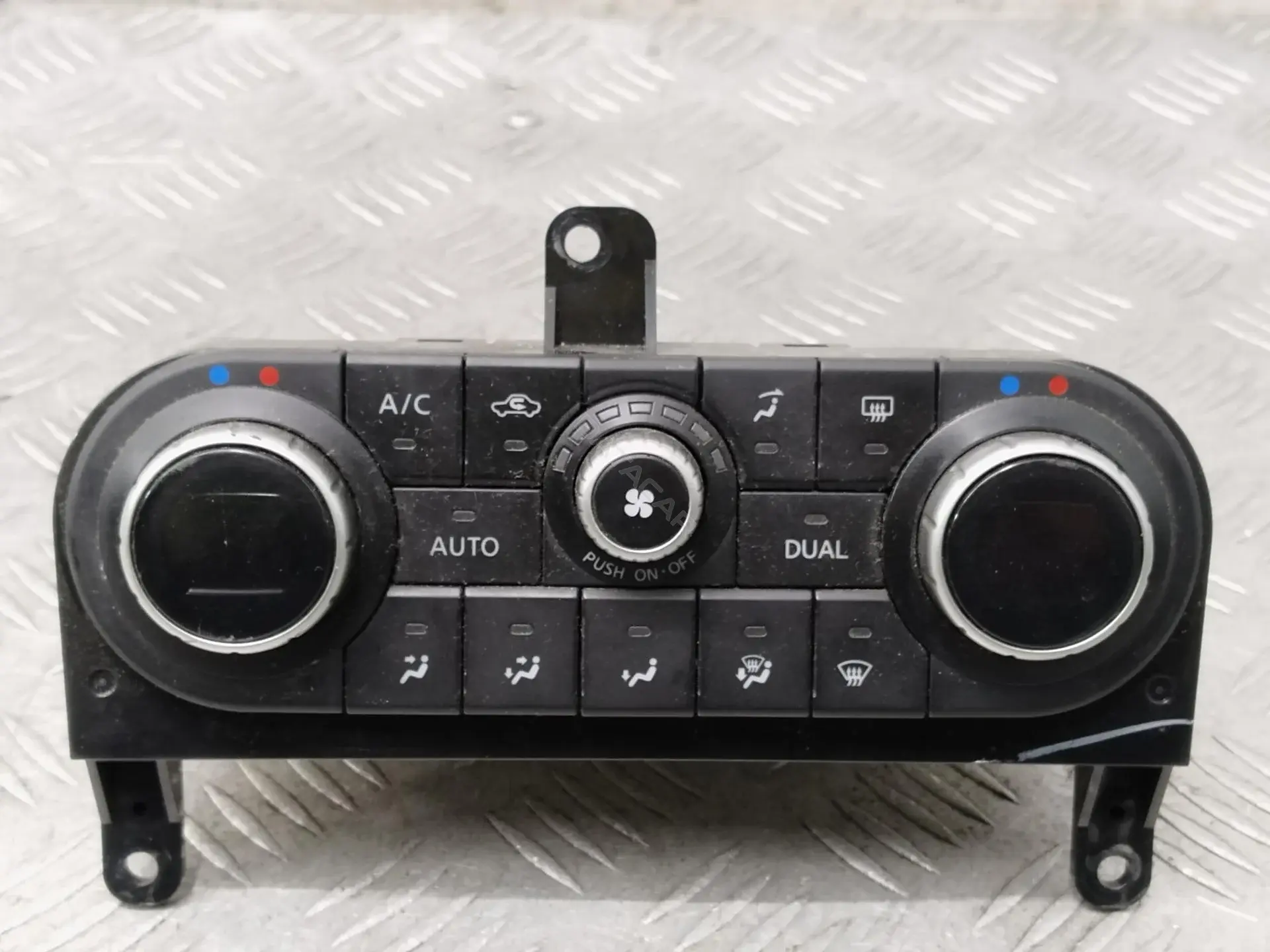 Блок управления климат-контролем 27500JD01B