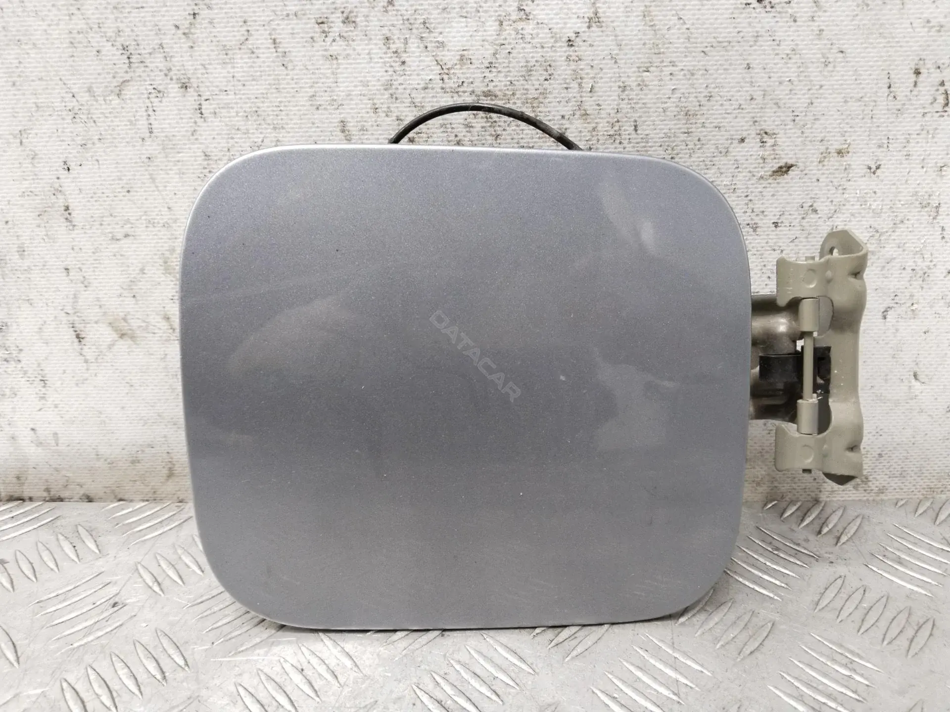 Крышка лючка топливного бака G8830EY1MA