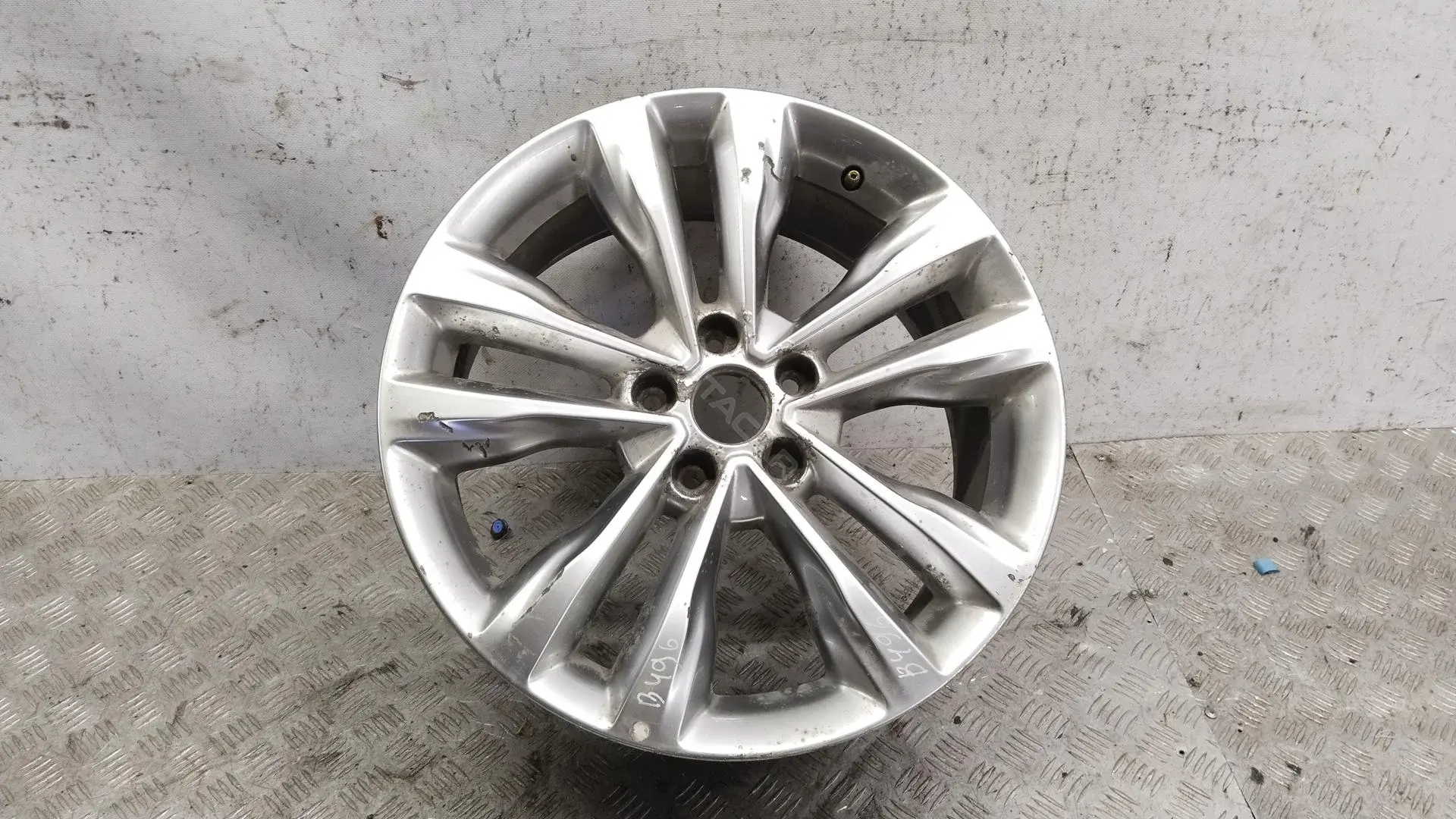 Колесные диски 529102W195