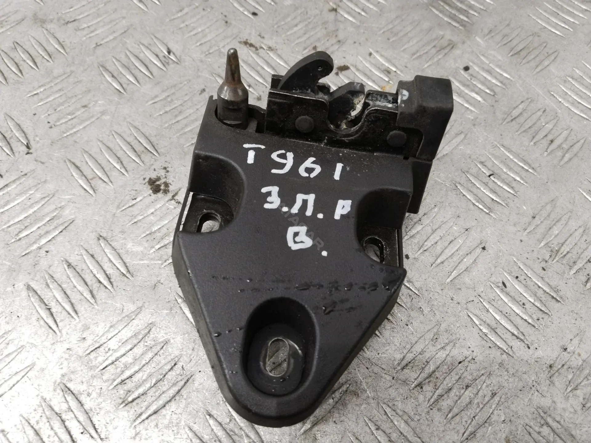 Замок двери 91166044
