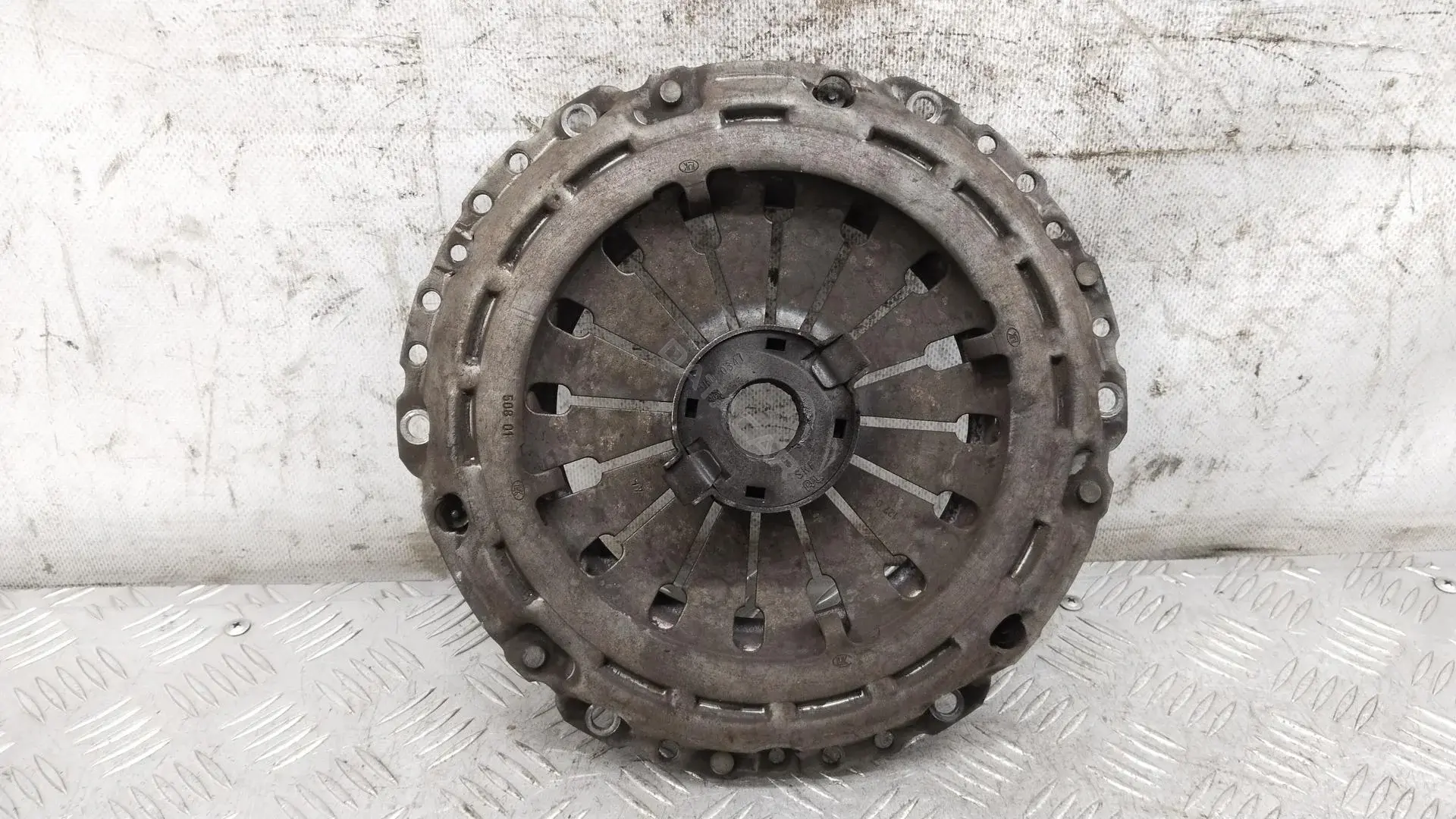 Корзина сцепления 2052L5