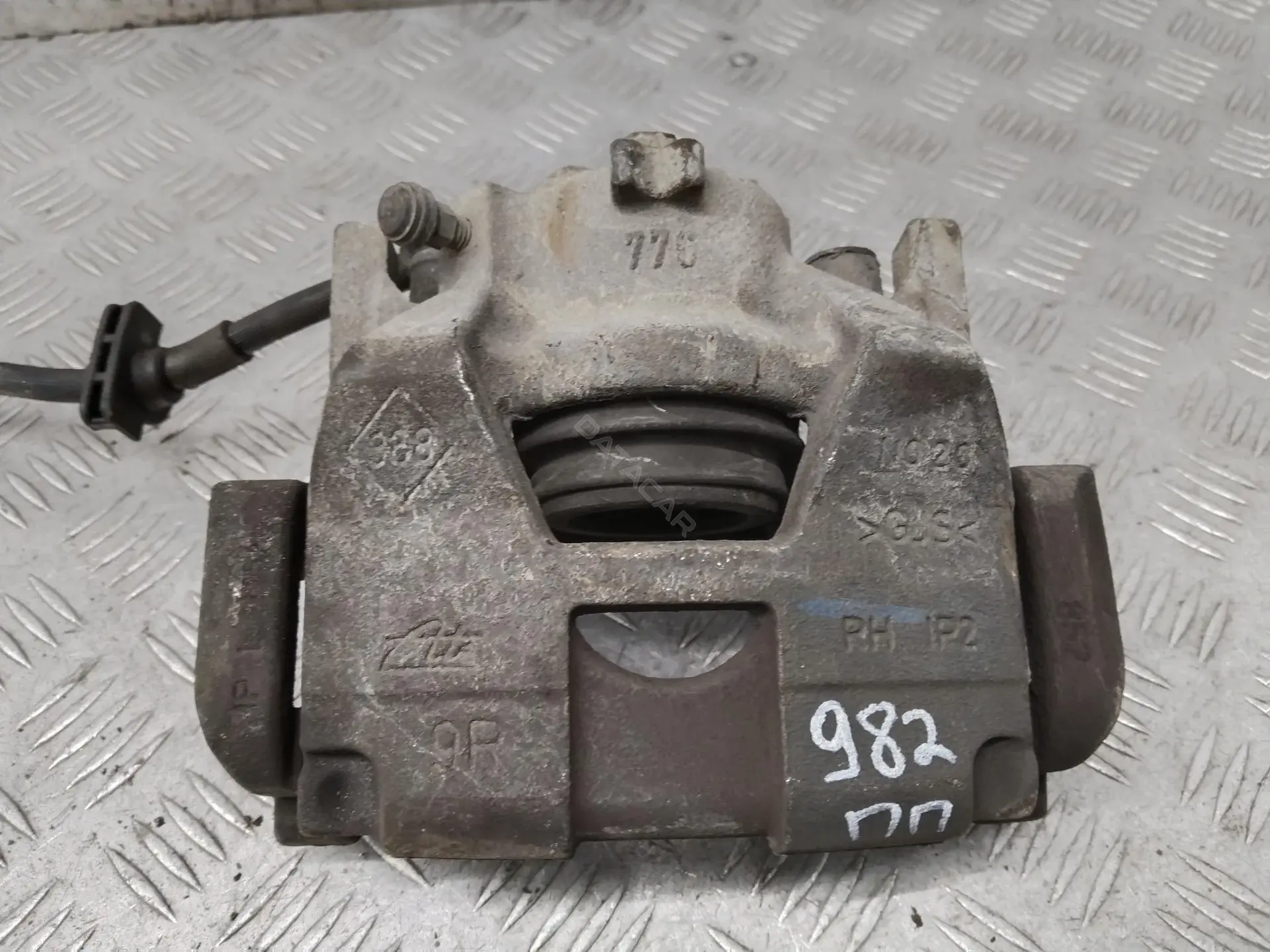 Суппорт тормозной 11957197762, 213920, 28914302
