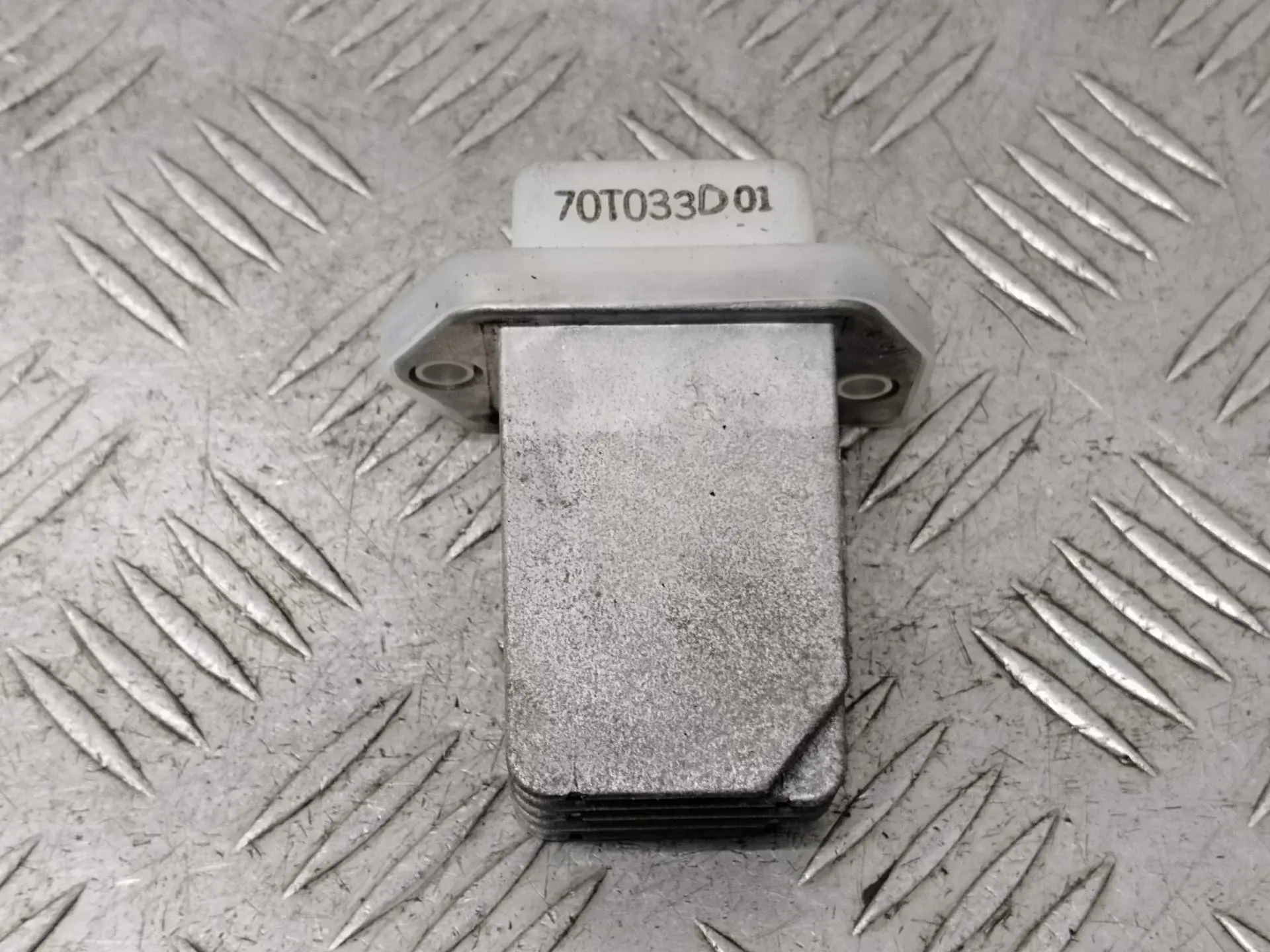 Резистор печки 70T031K21