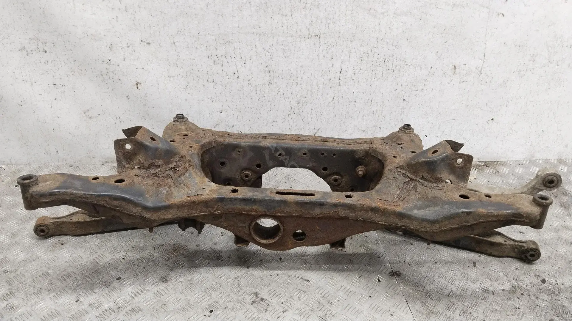 Балка подвески 55401JD00A