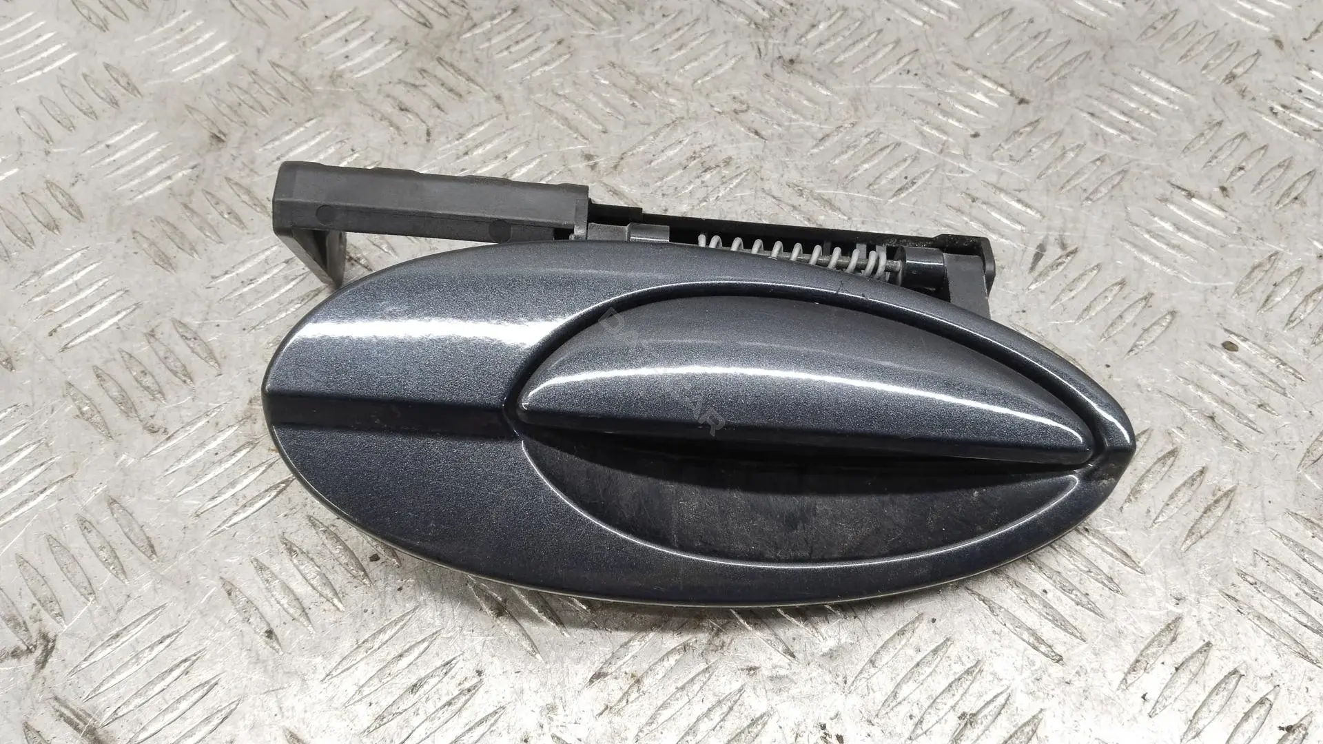Ручка двери 9101R0