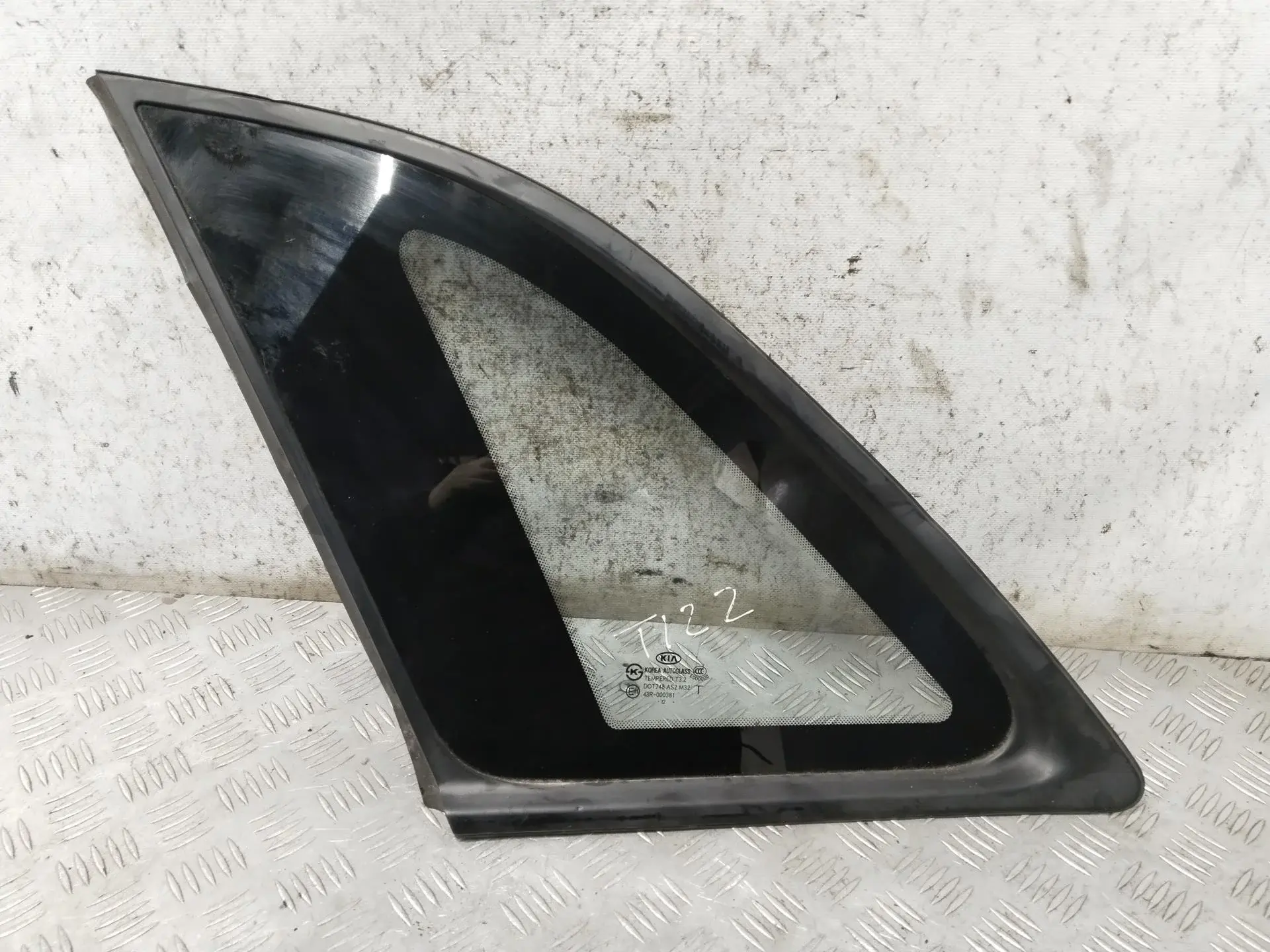 Стекло двери E1143R000399