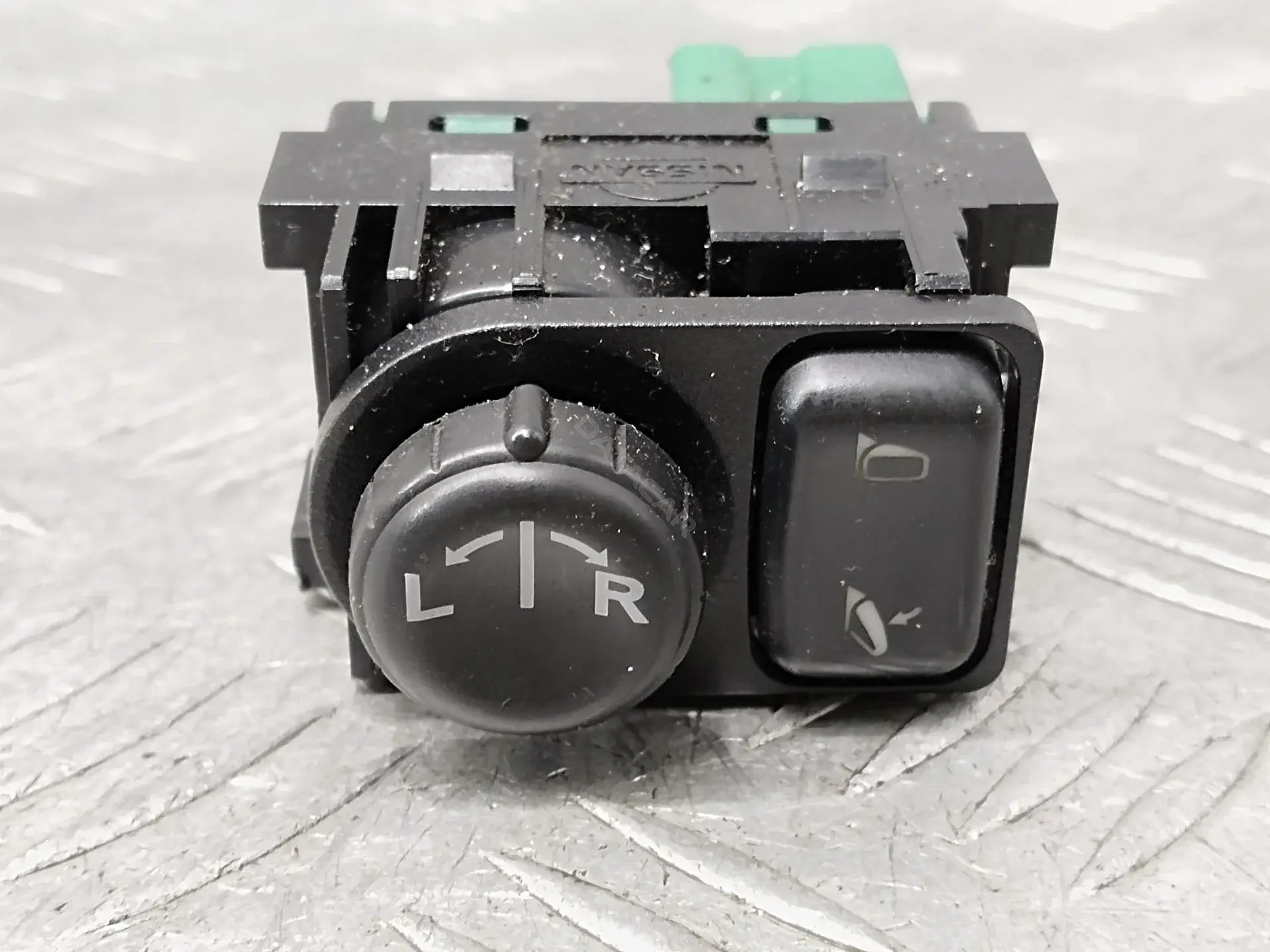 Джойстик регулировки зеркал 25570JD01B