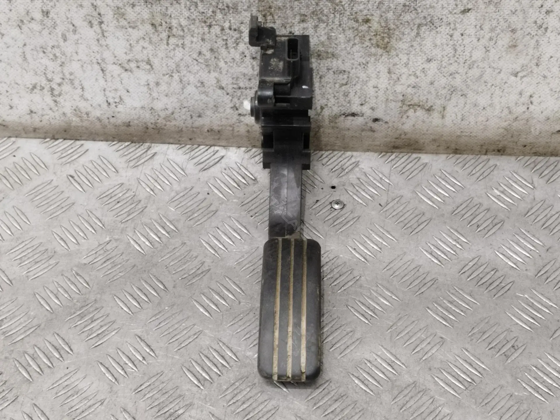 Педаль газа 180020024R