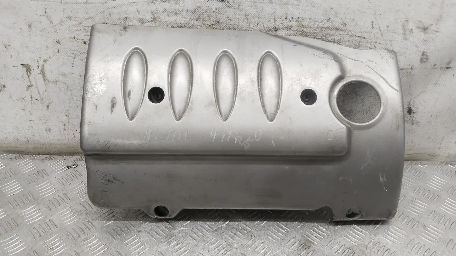 Декоративная крышка двигателя 9631342780